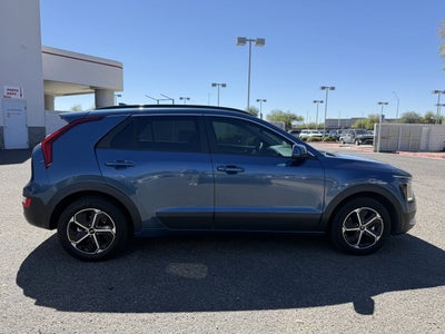 2024 Kia Niro EX