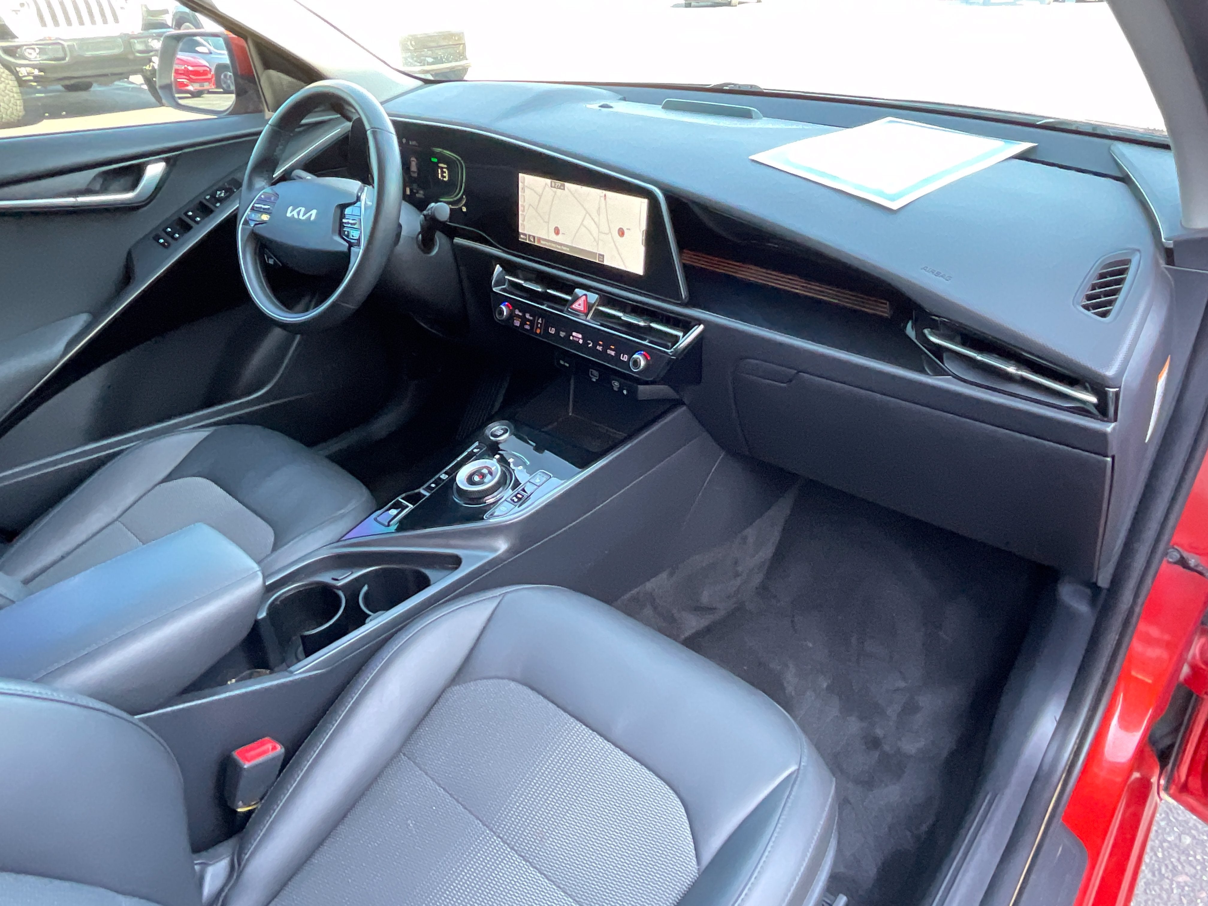 2023 Kia Niro Plug-In Hybrid EX