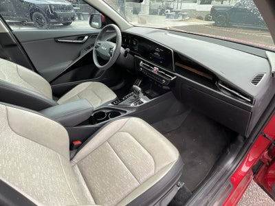 2023 Kia Niro SX Touring