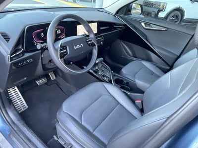 2024 Kia Niro SX