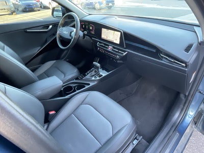2024 Kia Niro SX