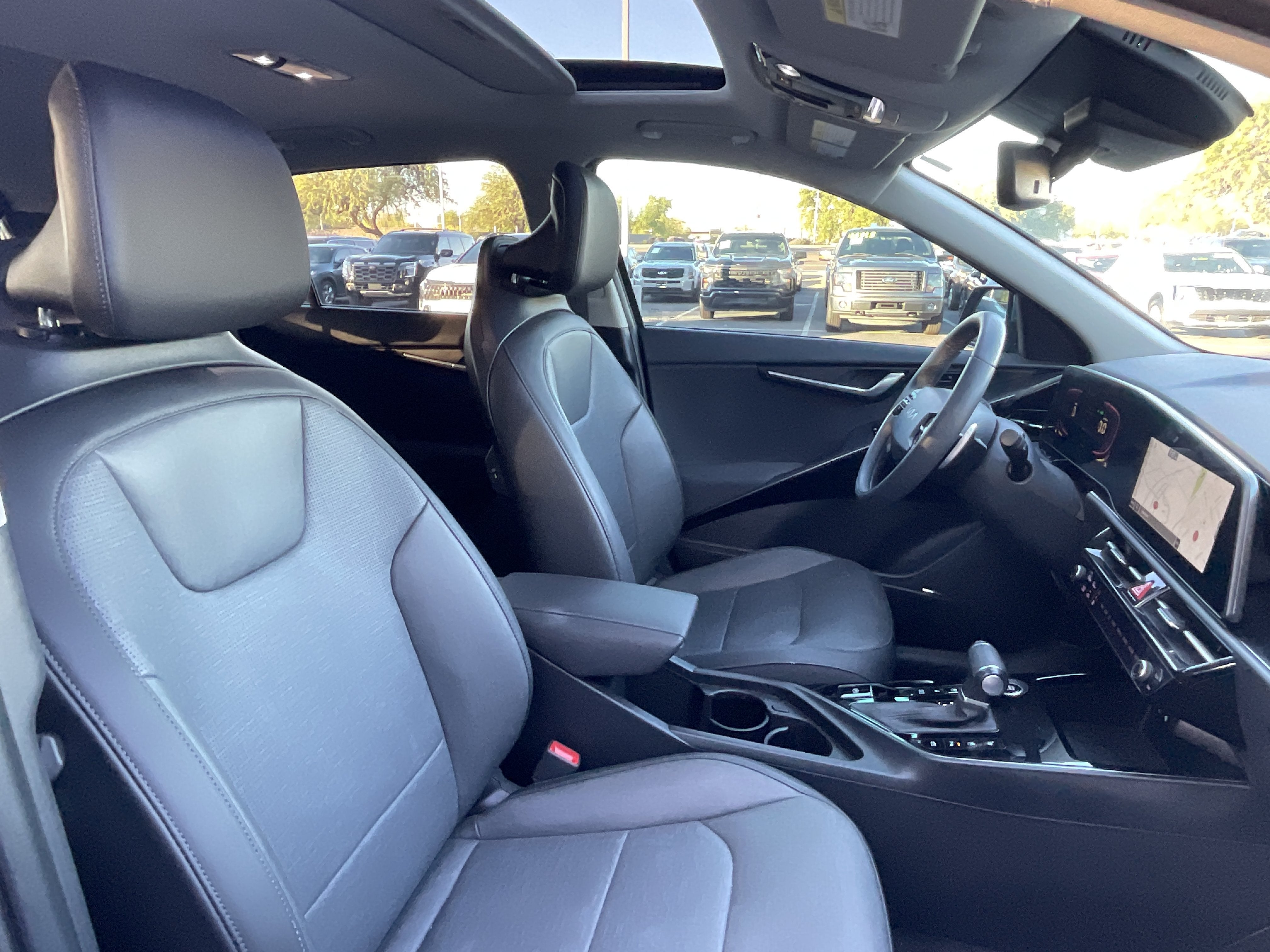2024 Kia Niro SX