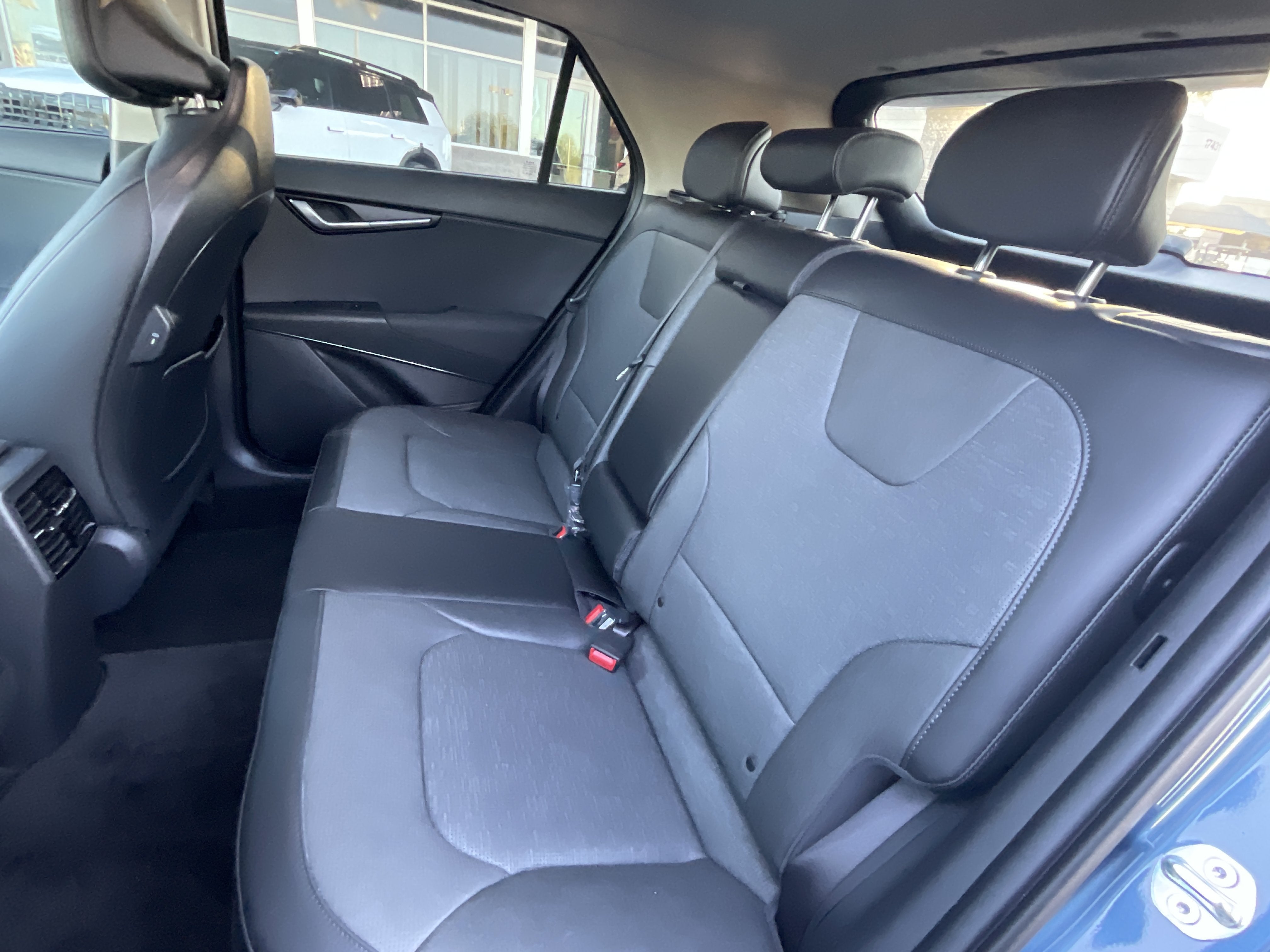 2024 Kia Niro SX
