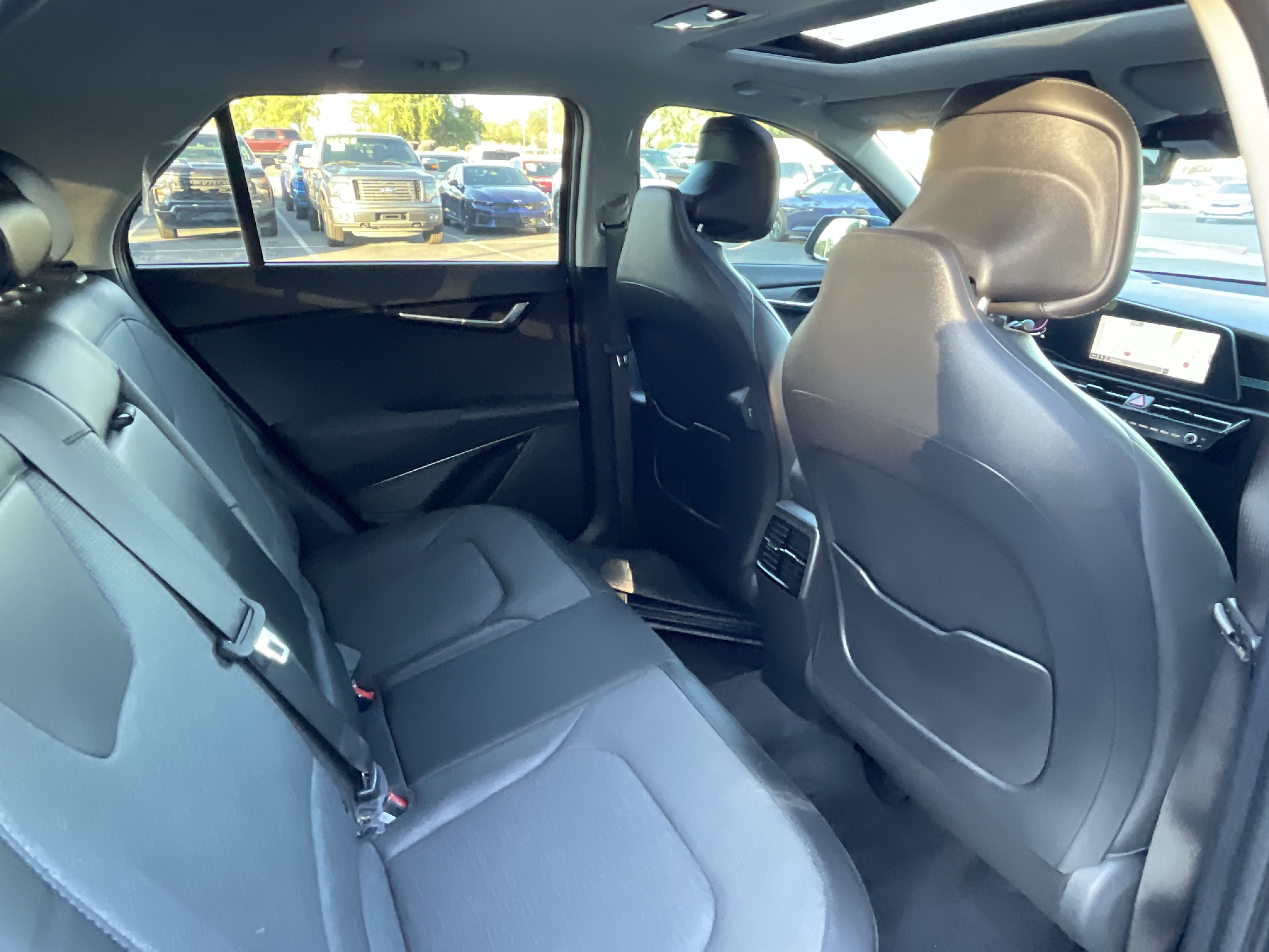 2024 Kia Niro SX