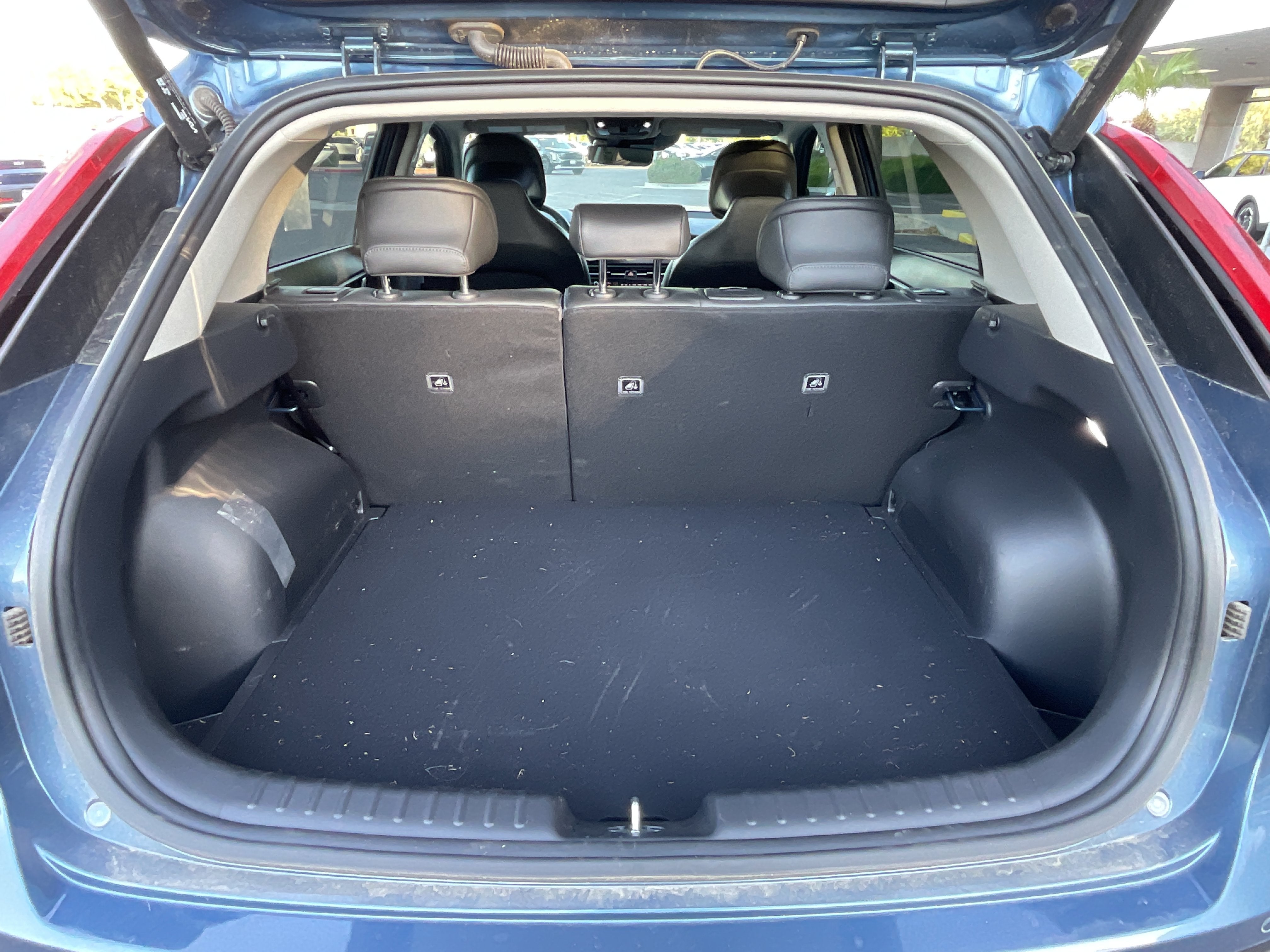 2024 Kia Niro SX