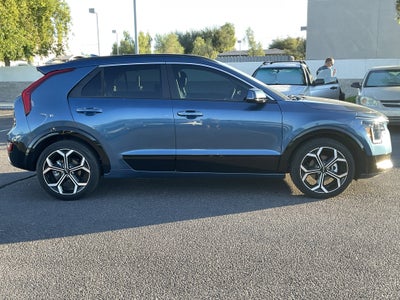 2024 Kia Niro SX