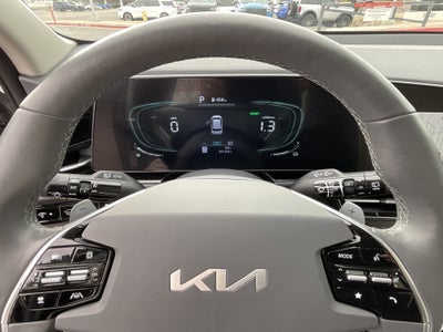 2024 Kia Niro SX