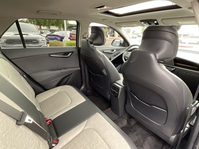 2024 Kia Niro SX