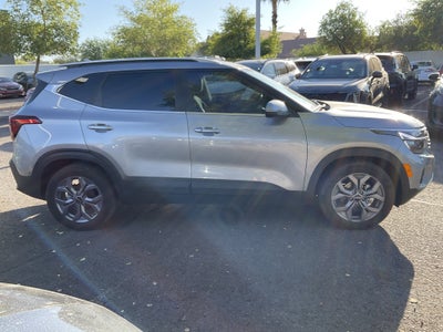 2024 Kia Seltos S* CLEAN CARFAX/ 1 OWNER