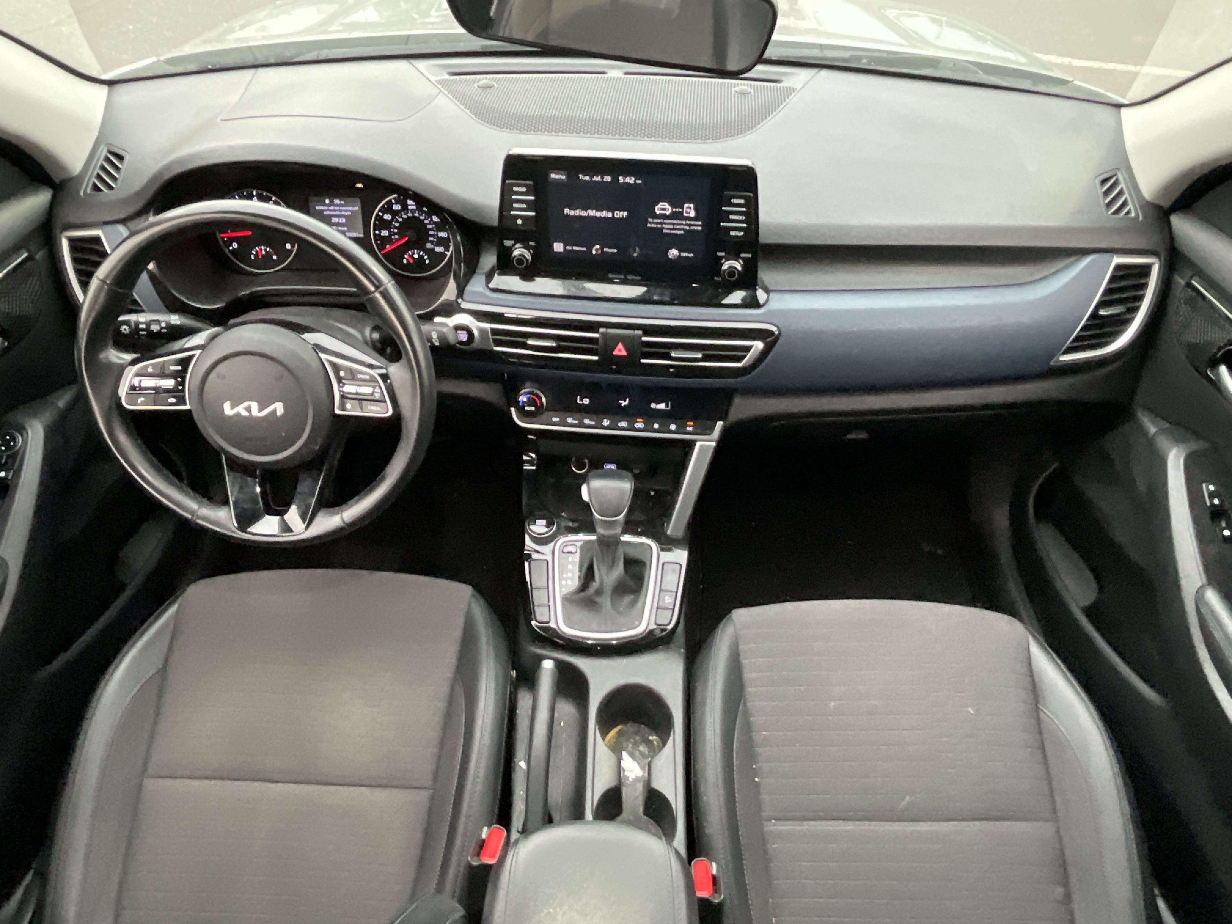 2023 Kia Seltos S