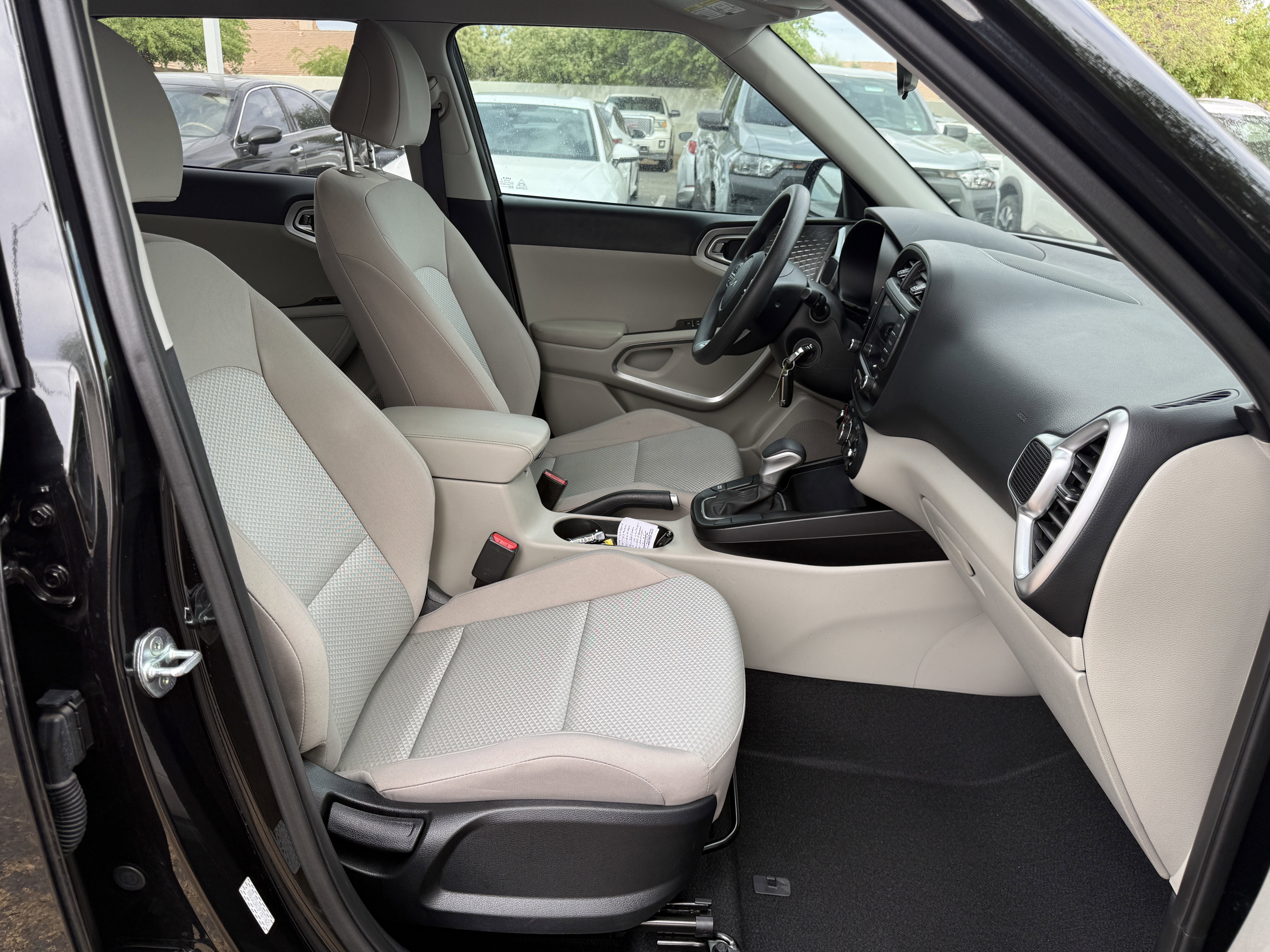 2023 Kia Soul LX**CF CERT 1 OWNER**