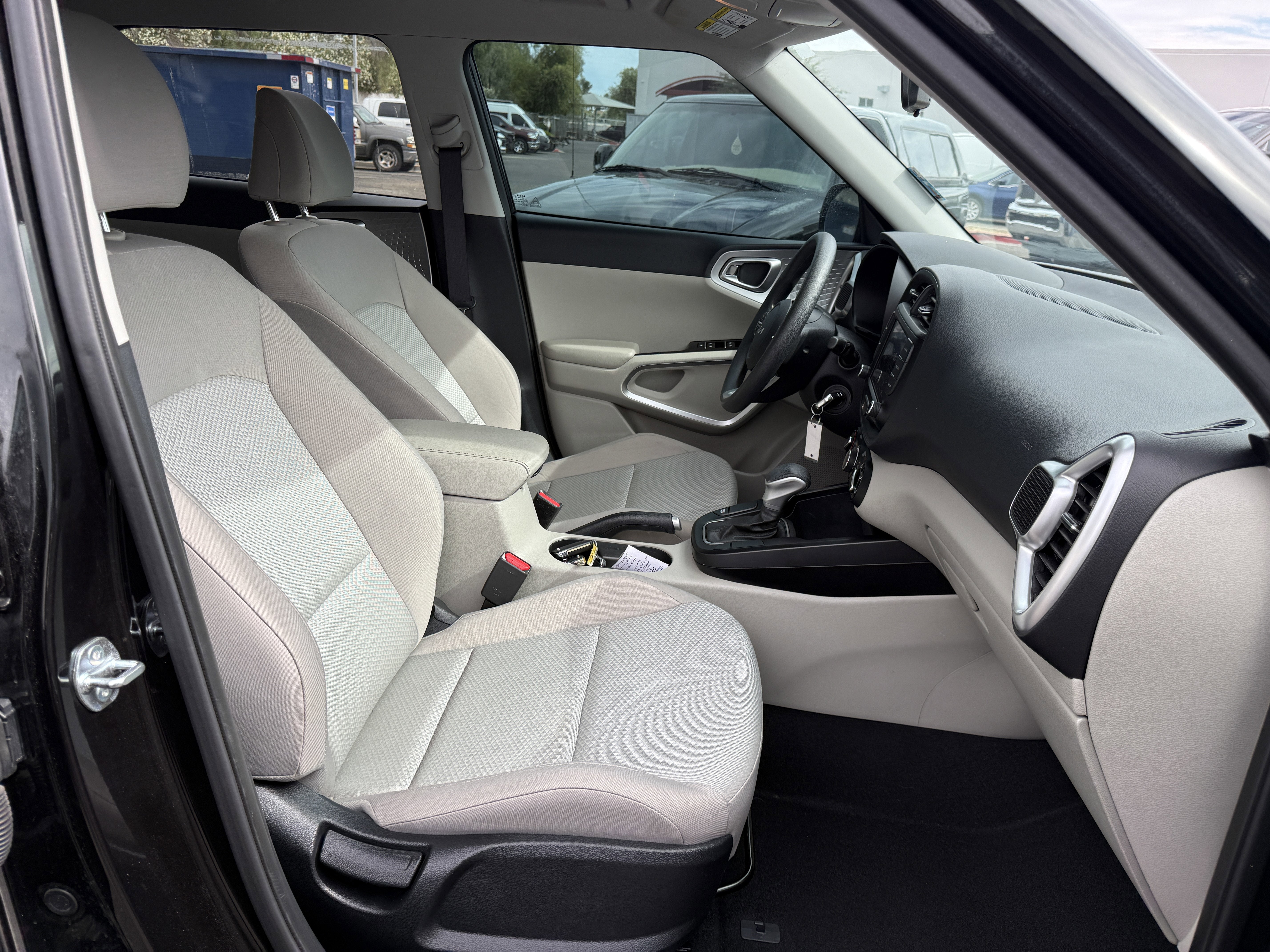 2023 Kia Soul LX**CF CERT 1 OWNER**