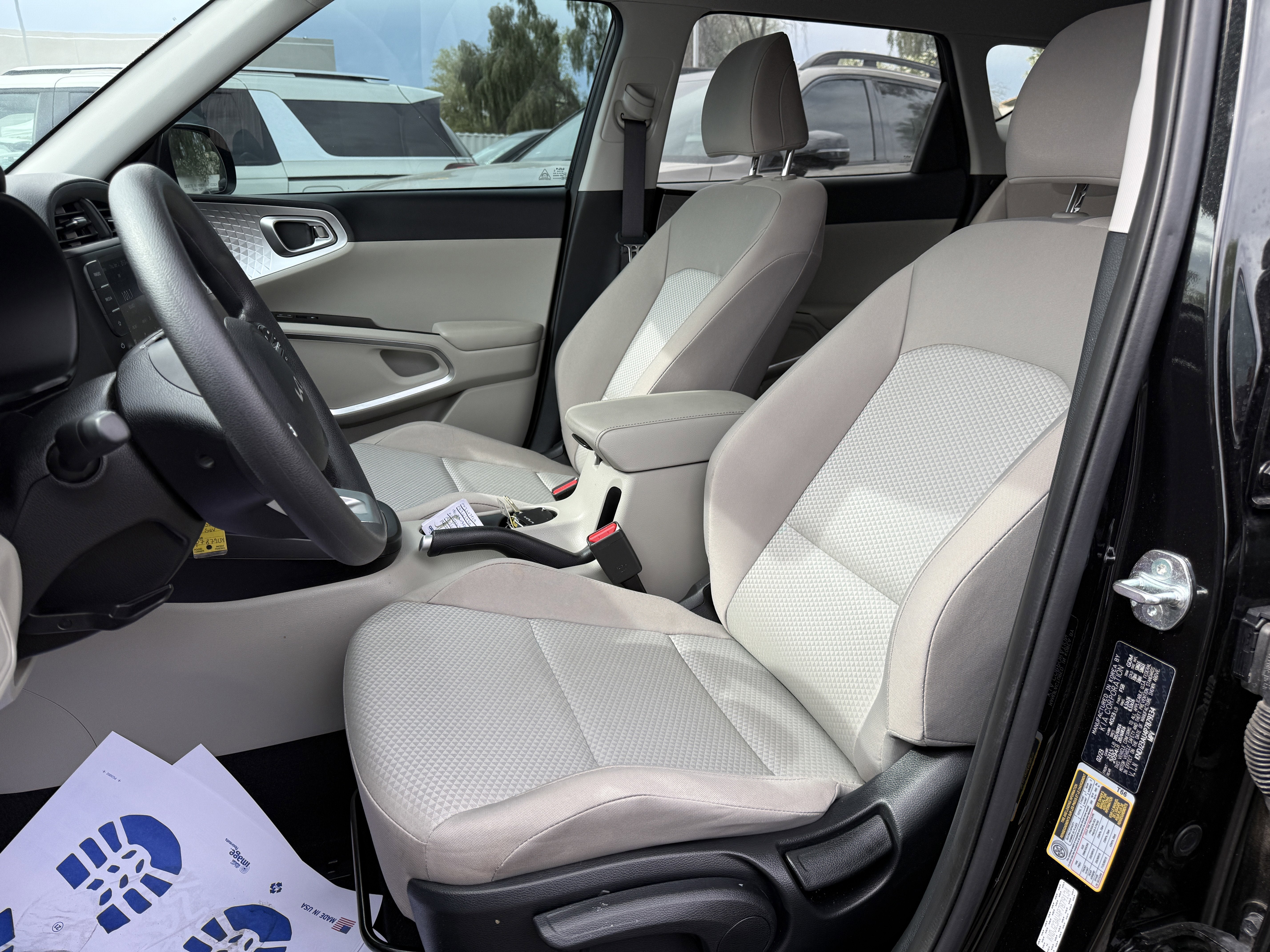 2023 Kia Soul LX**CF CERT 1 OWNER**