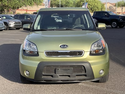 2010 Kia Soul +