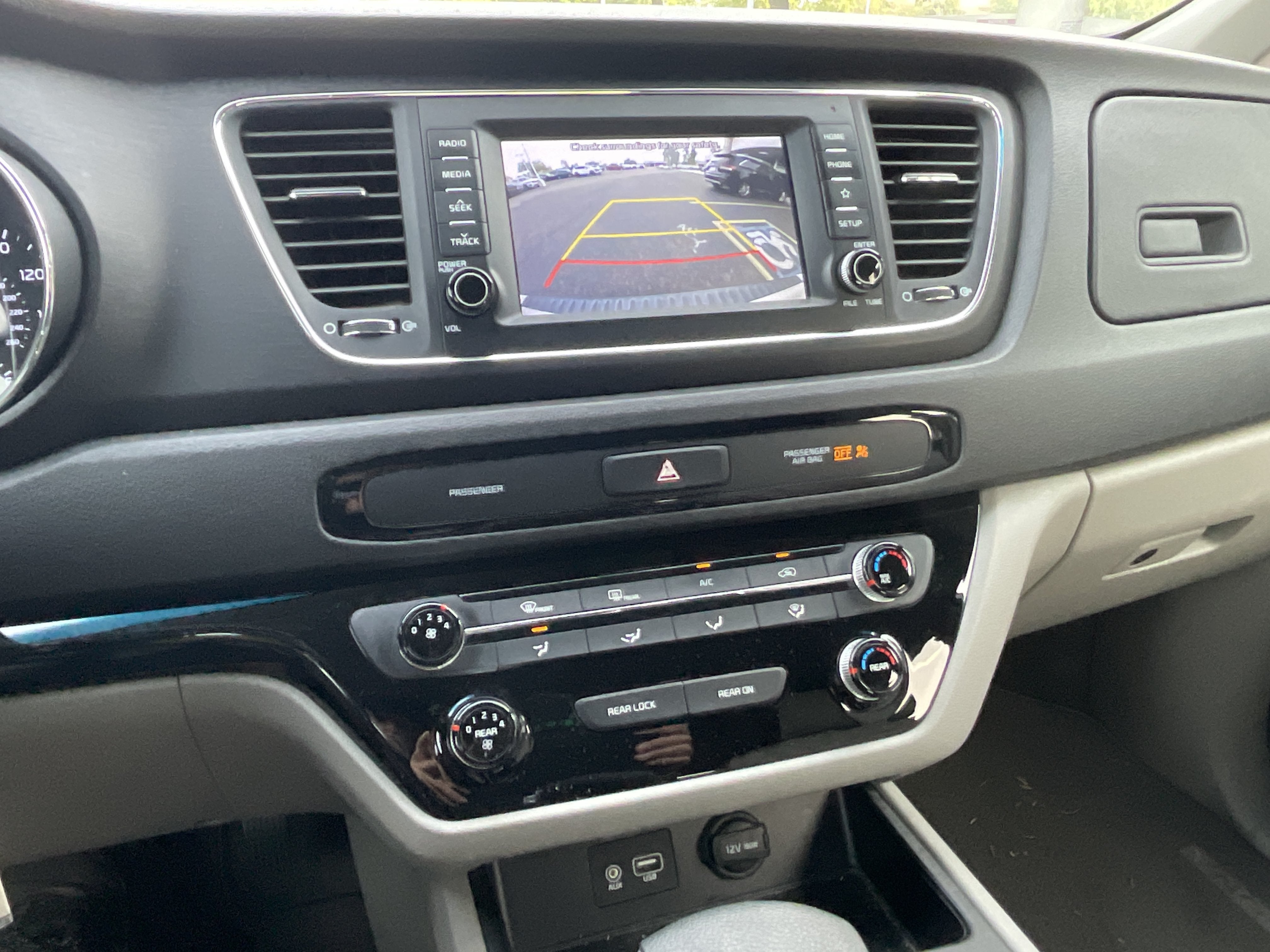 2019 Kia Sedona LX