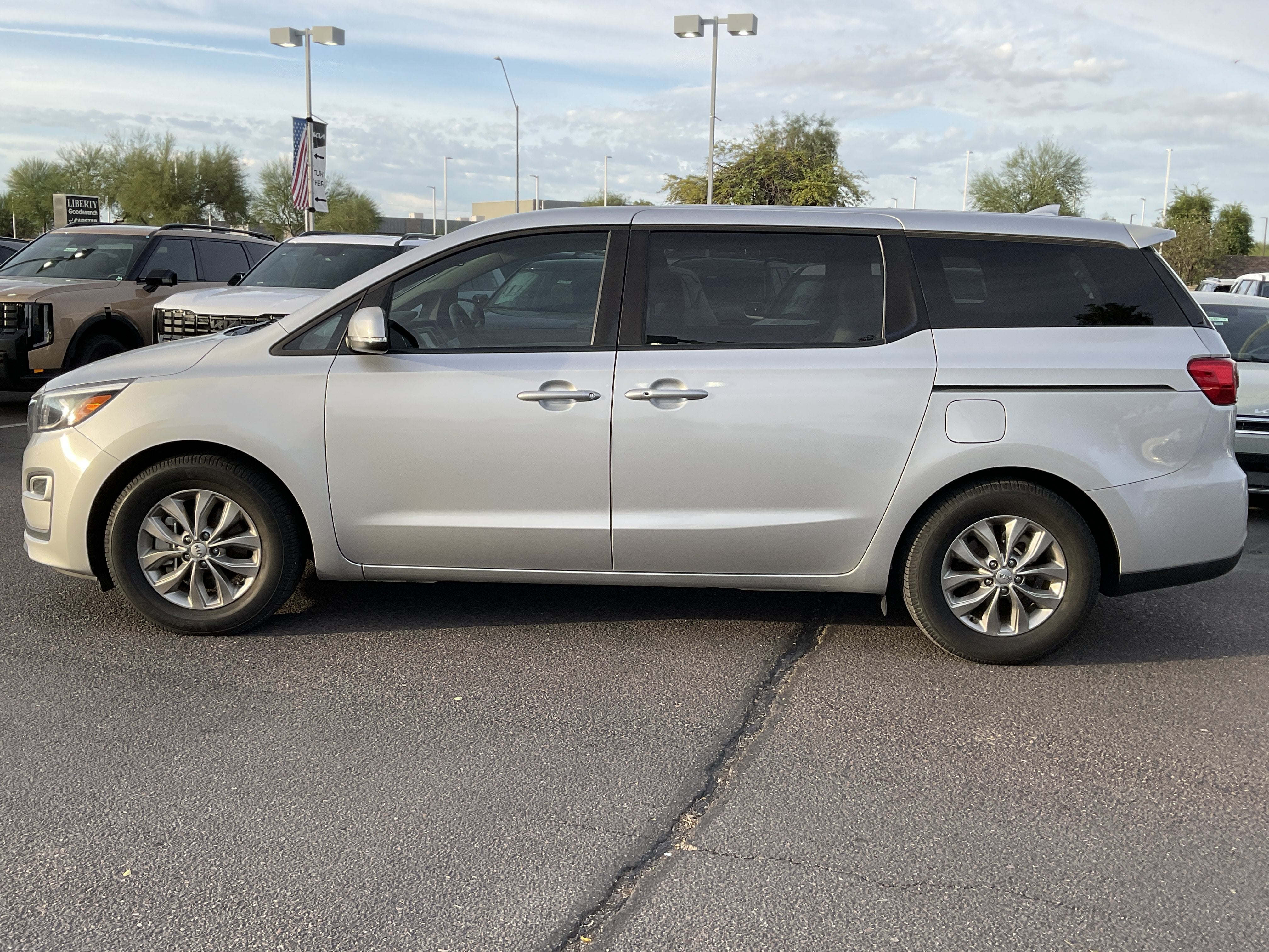 2019 Kia Sedona LX