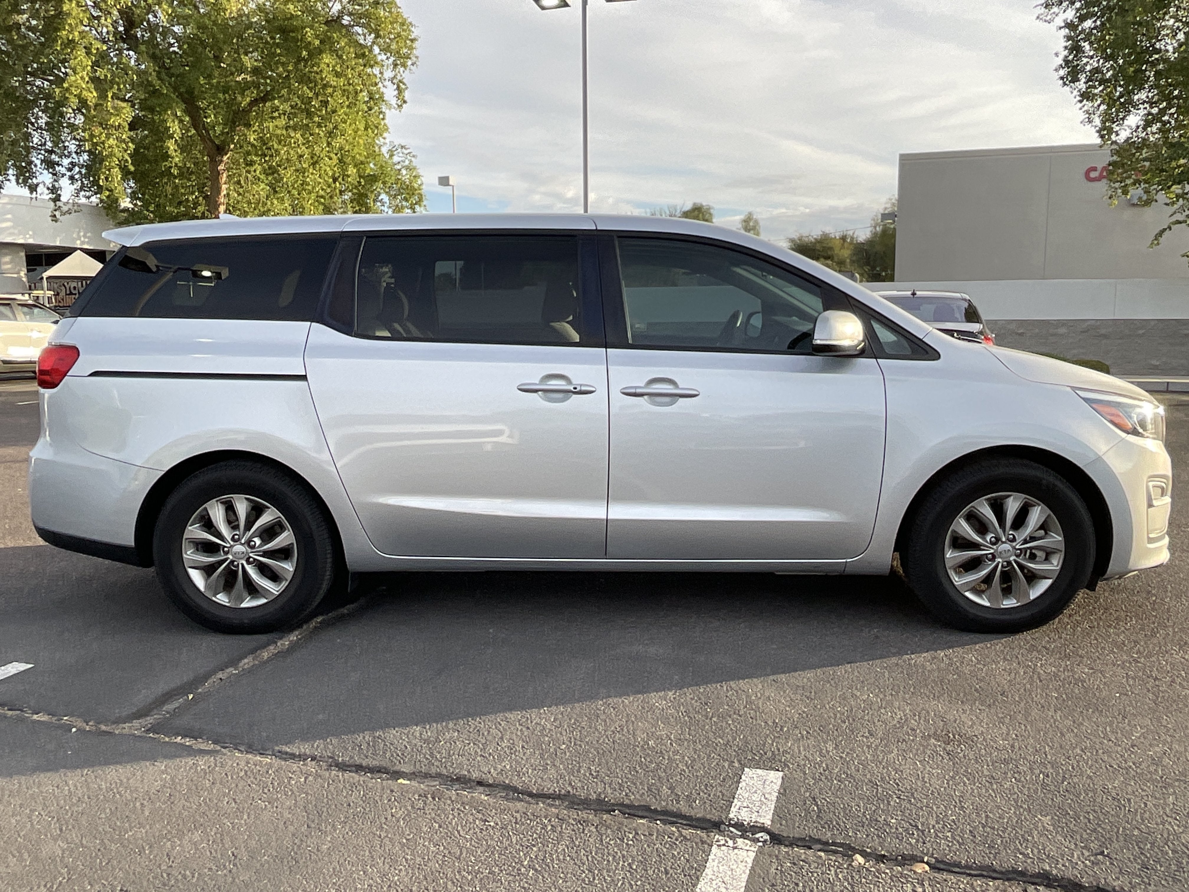 2019 Kia Sedona LX