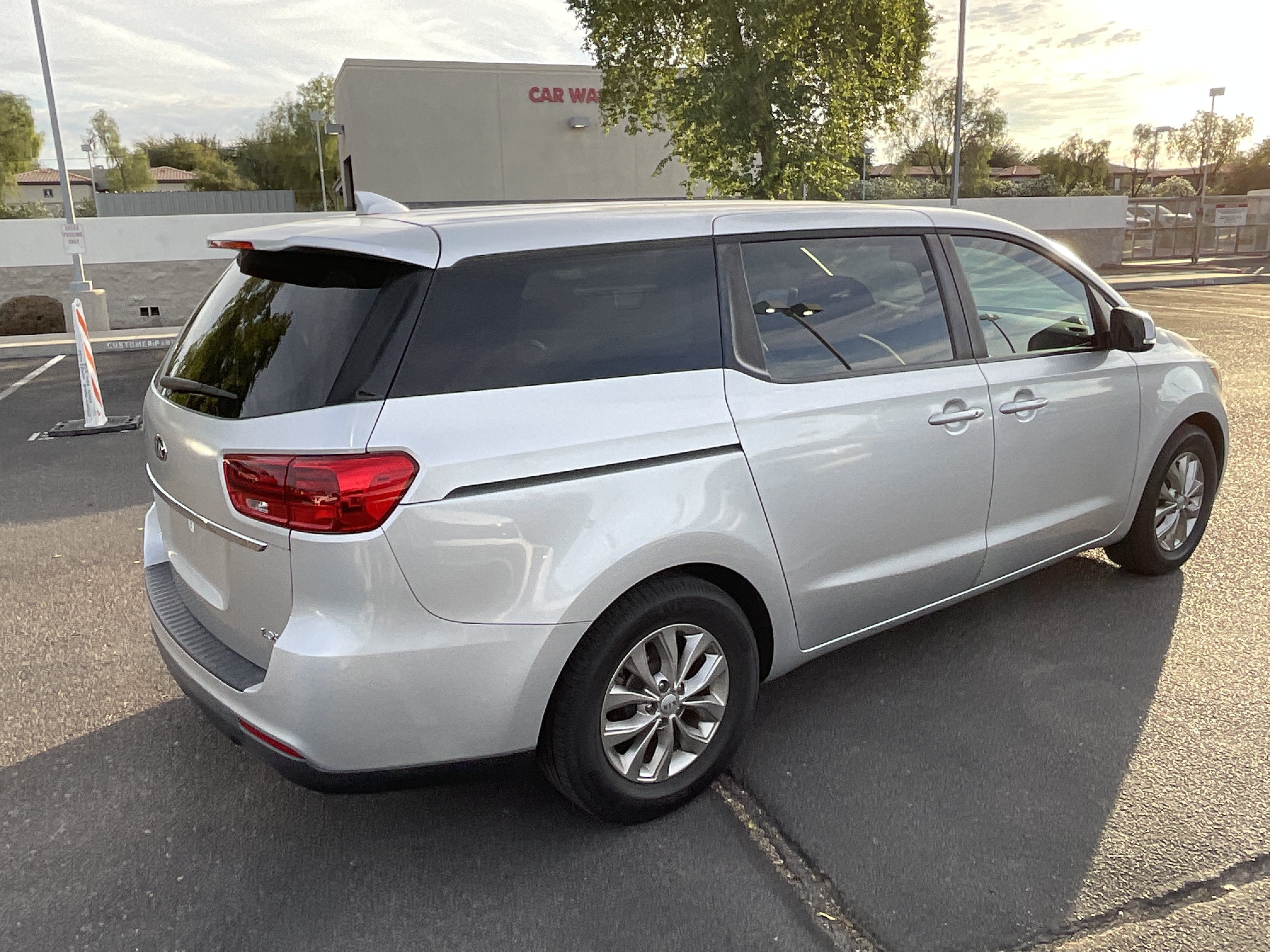 2019 Kia Sedona LX