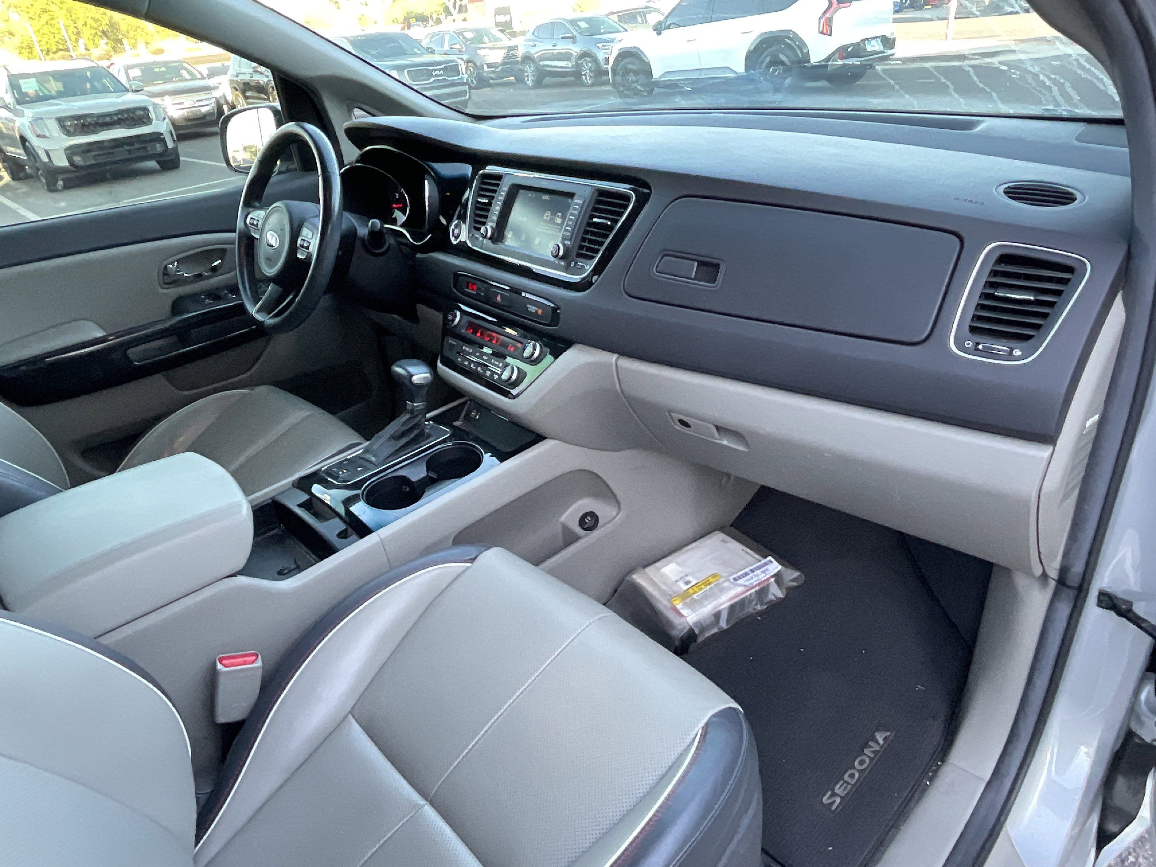 2017 Kia Sedona EX* LOW MILES