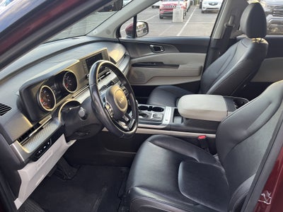 2023 Kia Carnival LX