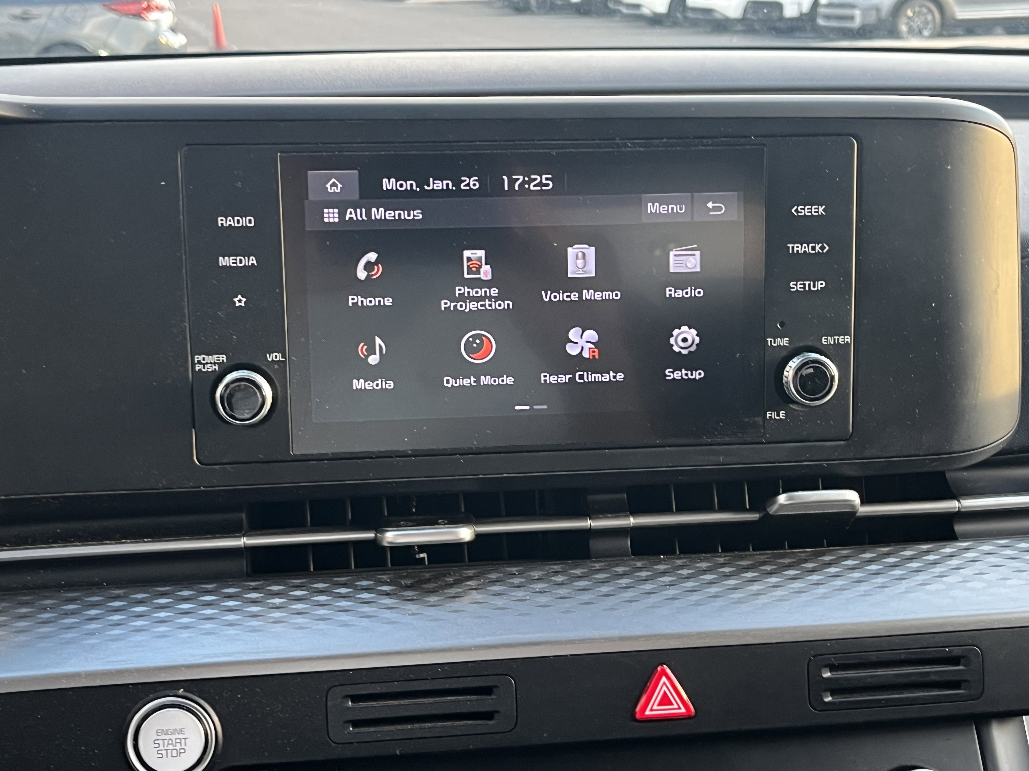 2023 Kia Carnival LX