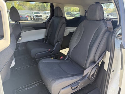 2022 Kia Carnival LXS