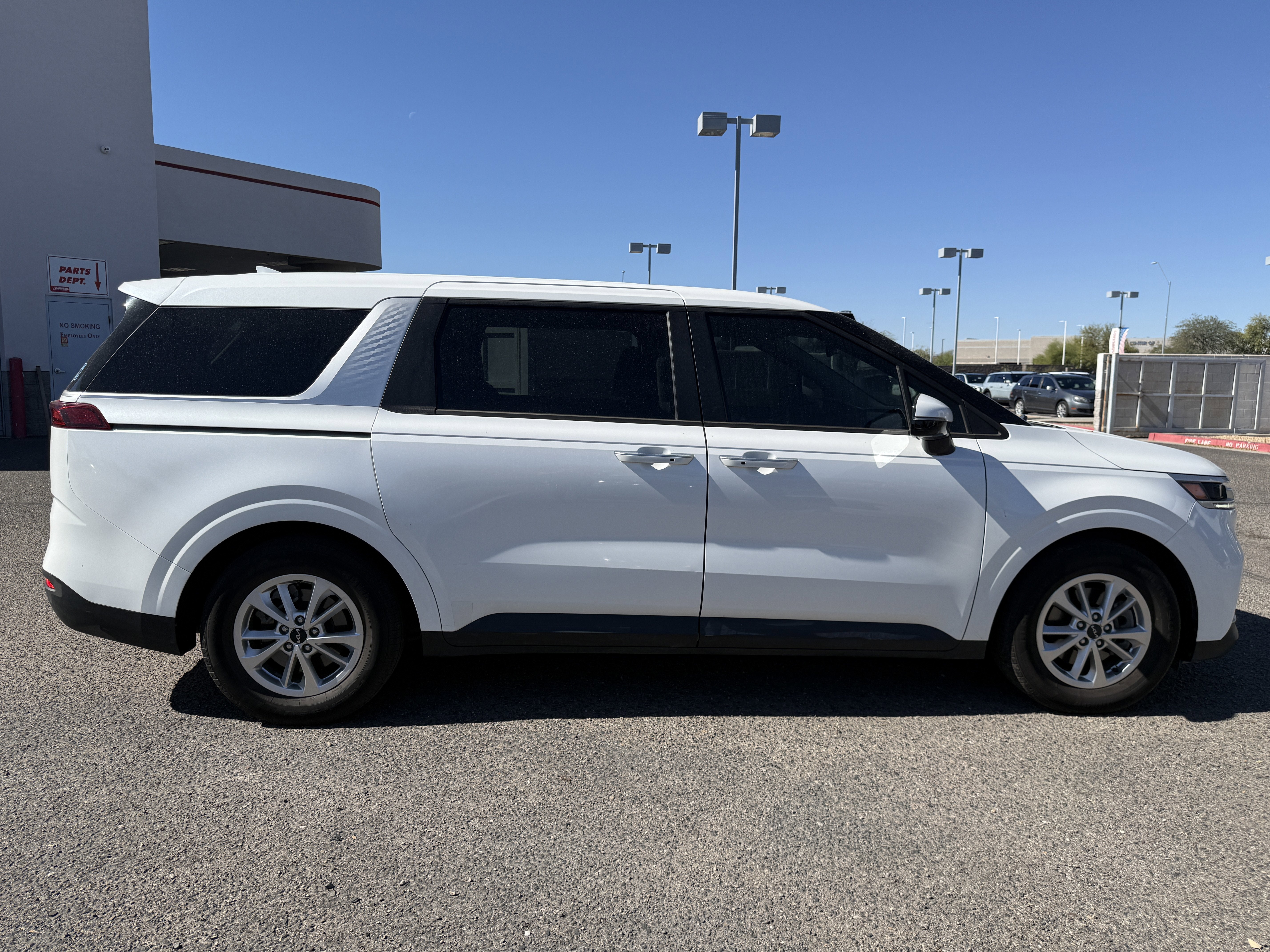 2022 Kia Carnival LXS