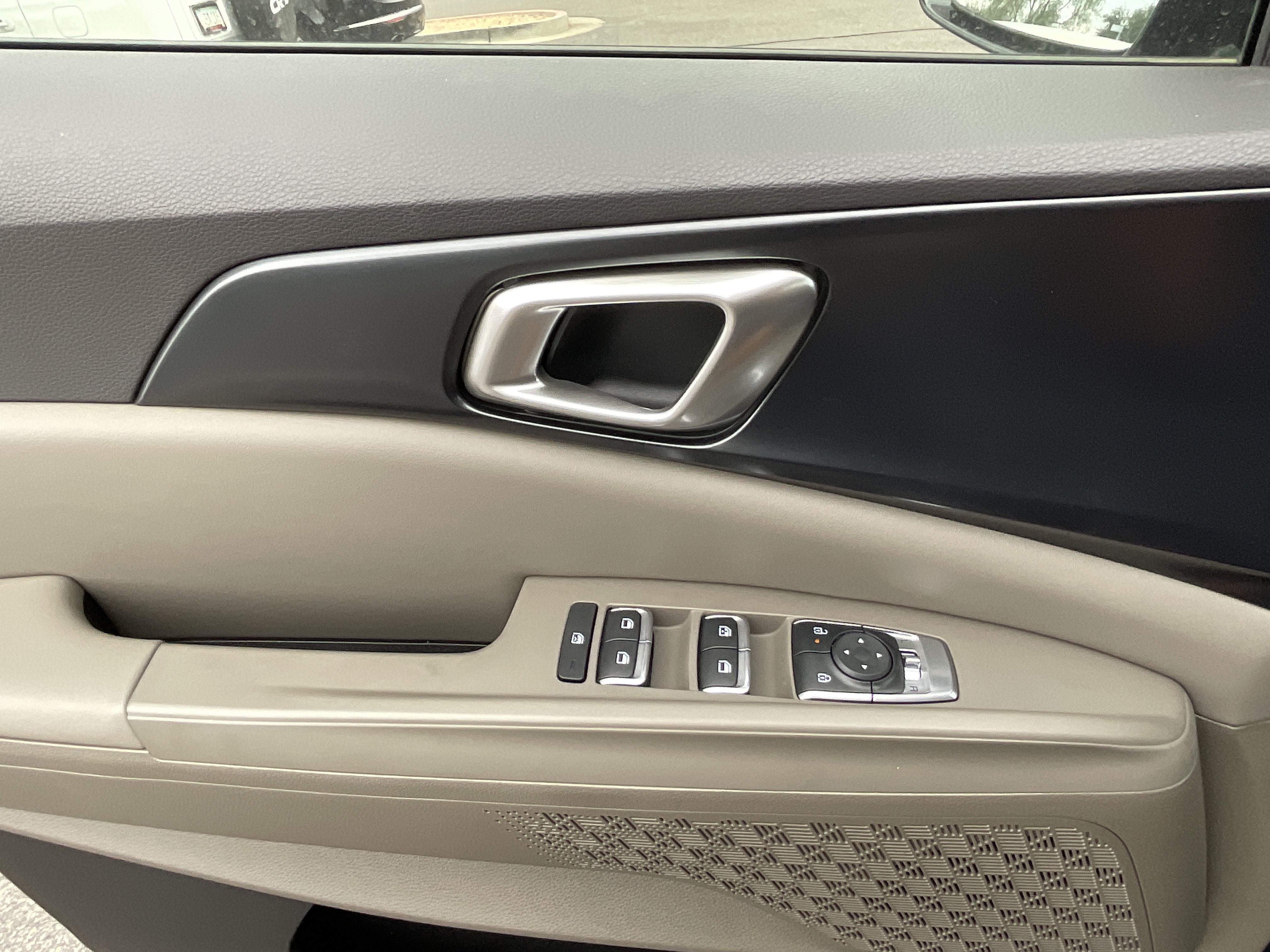 2027 Kia Carnival LX