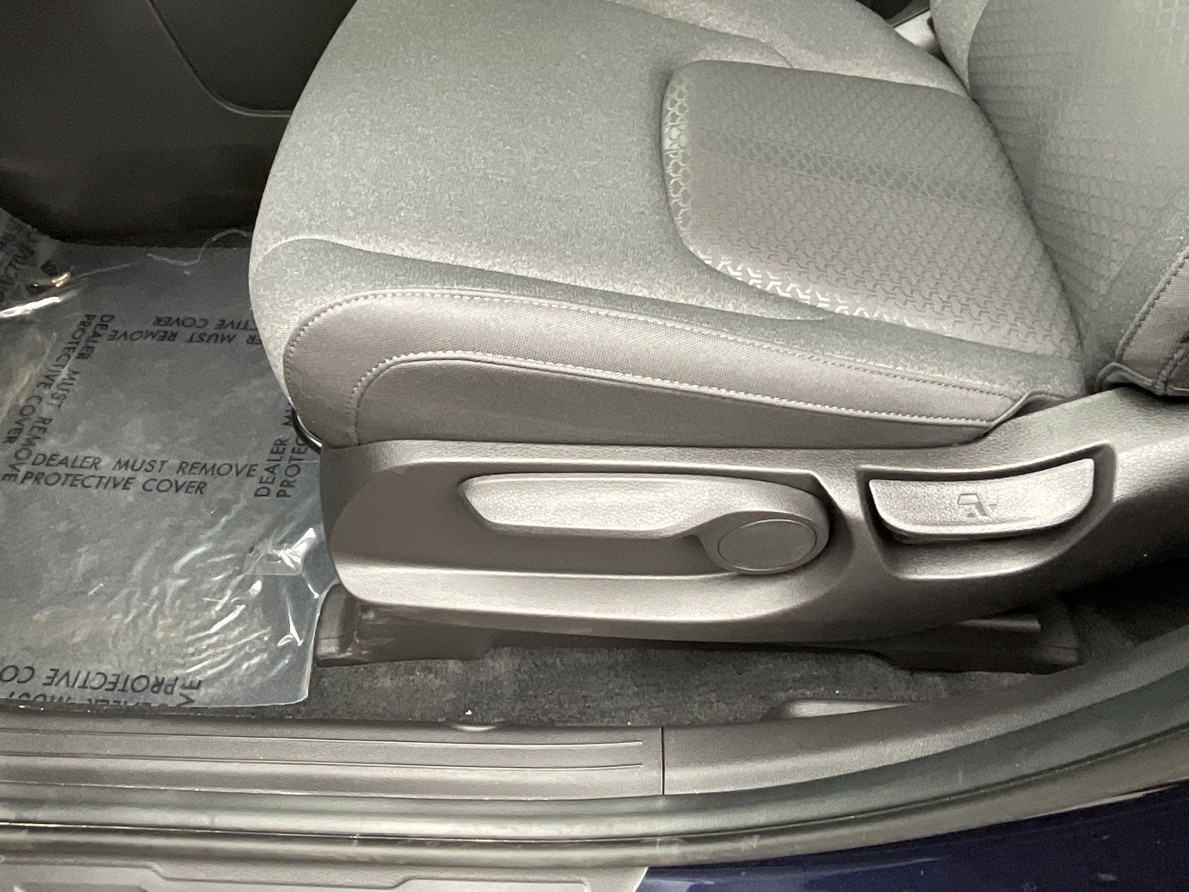 2027 Kia Carnival LX