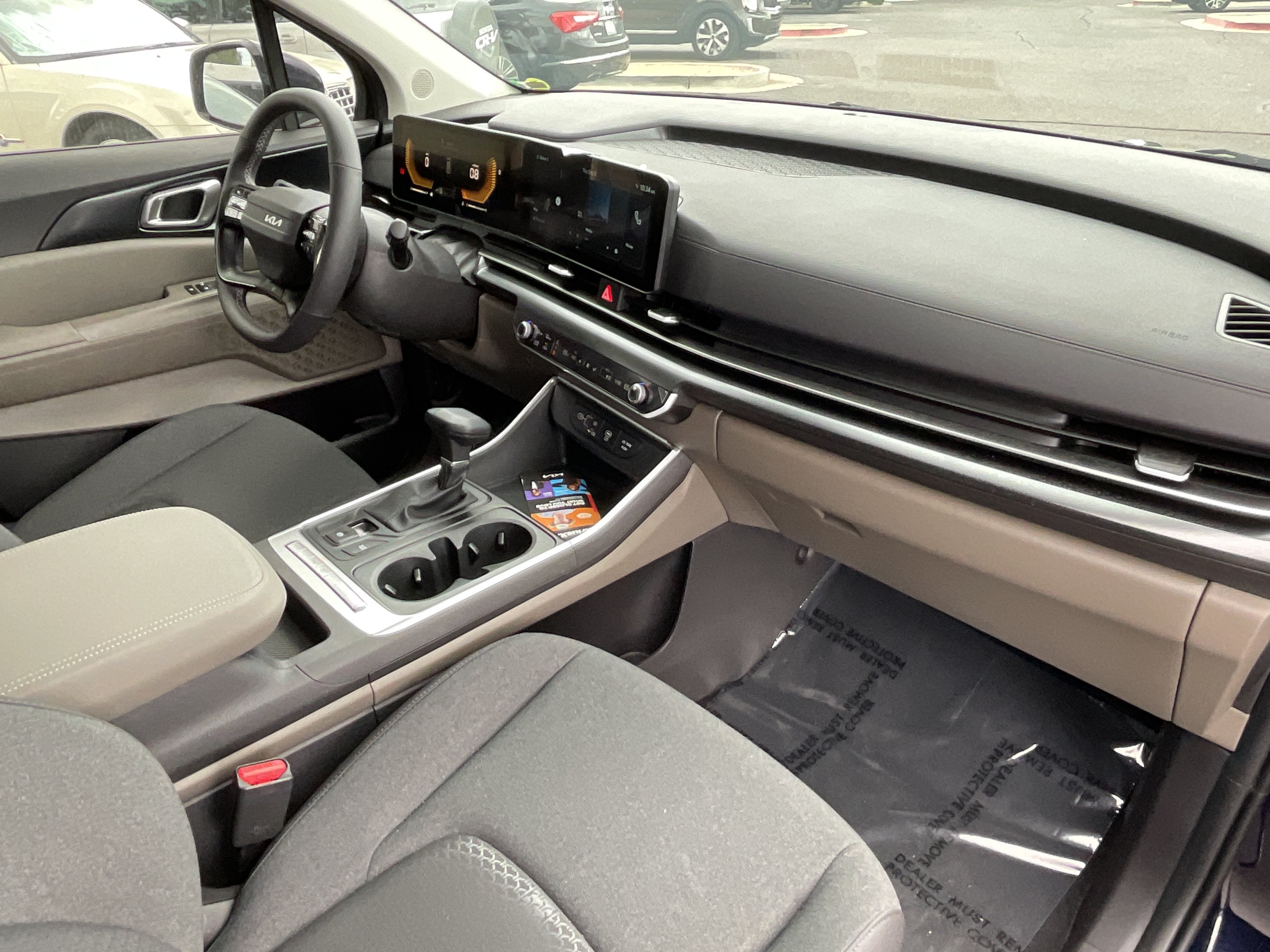 2027 Kia Carnival LX