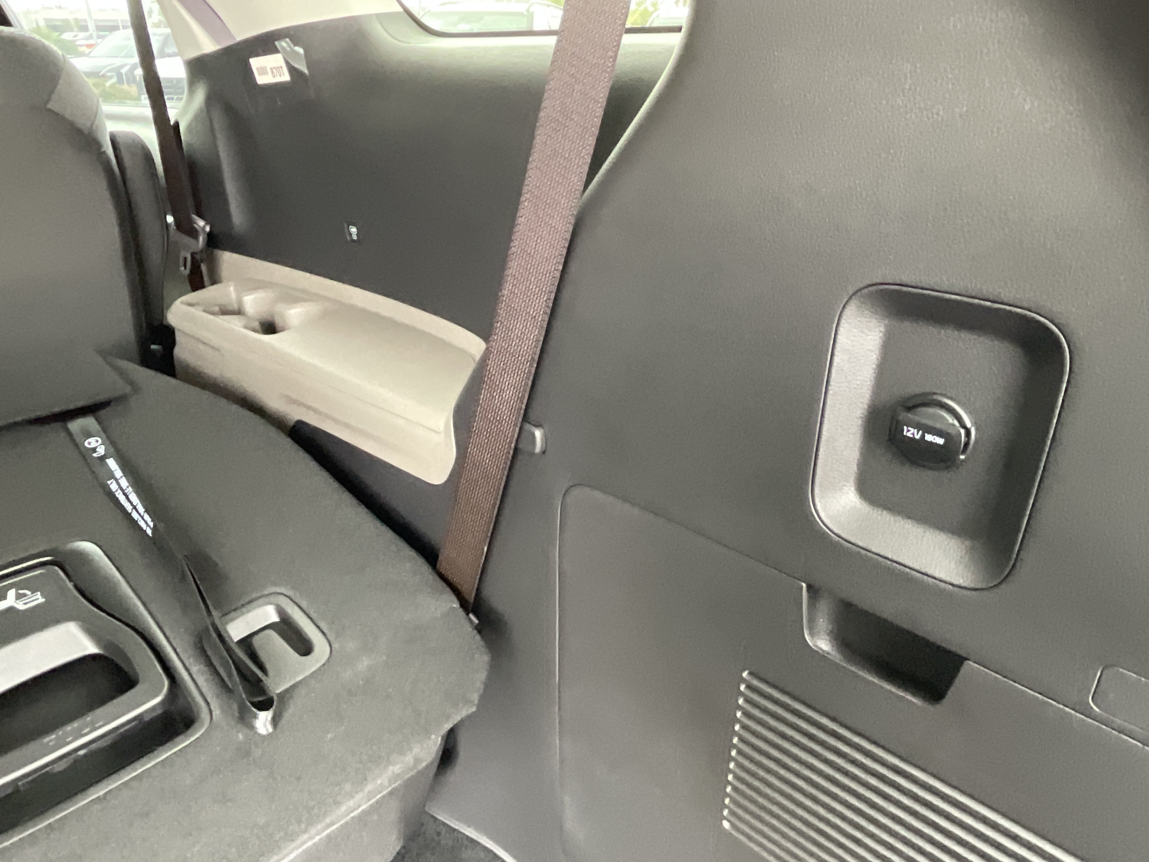 2027 Kia Carnival LX