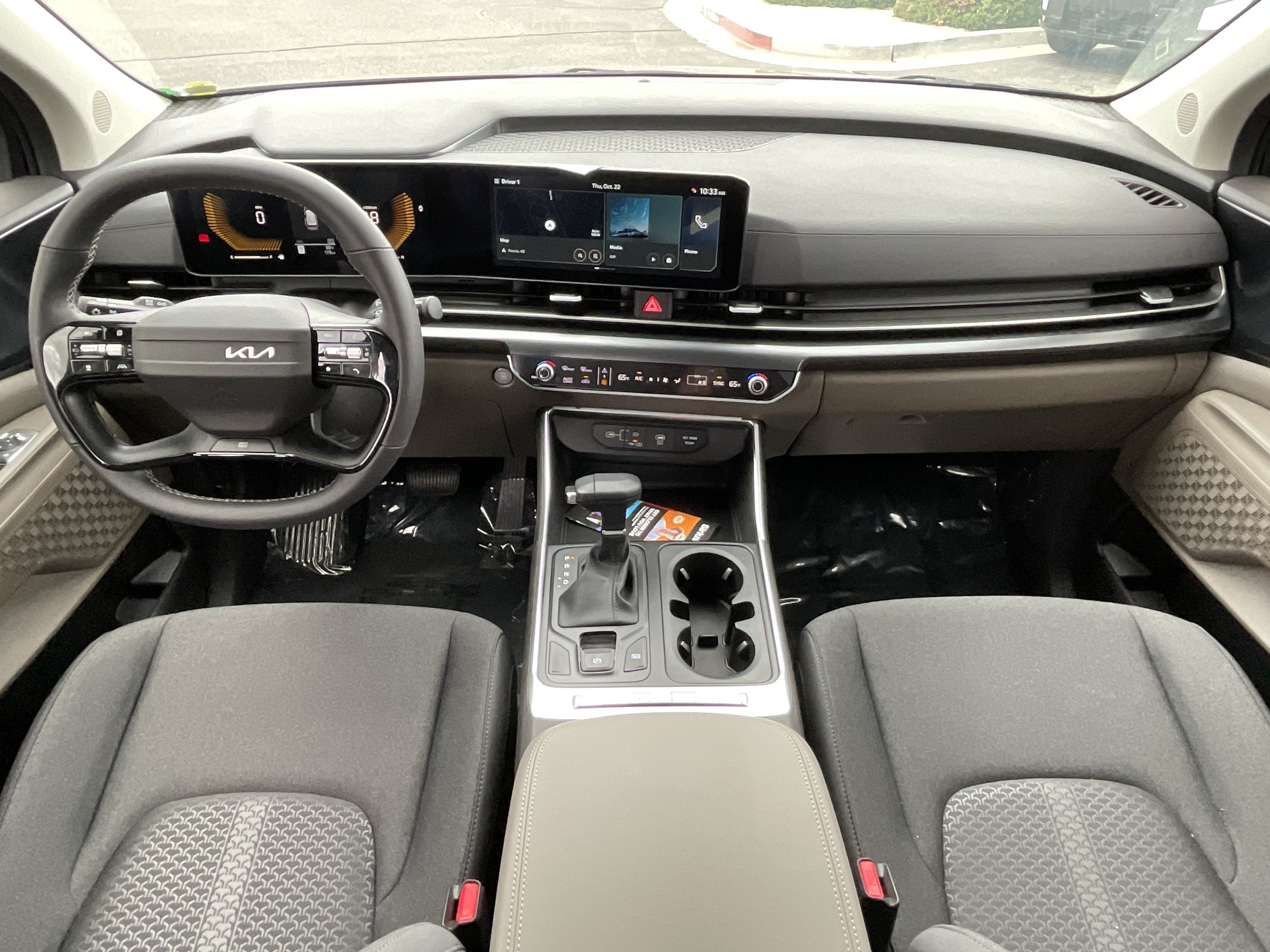 2027 Kia Carnival LX