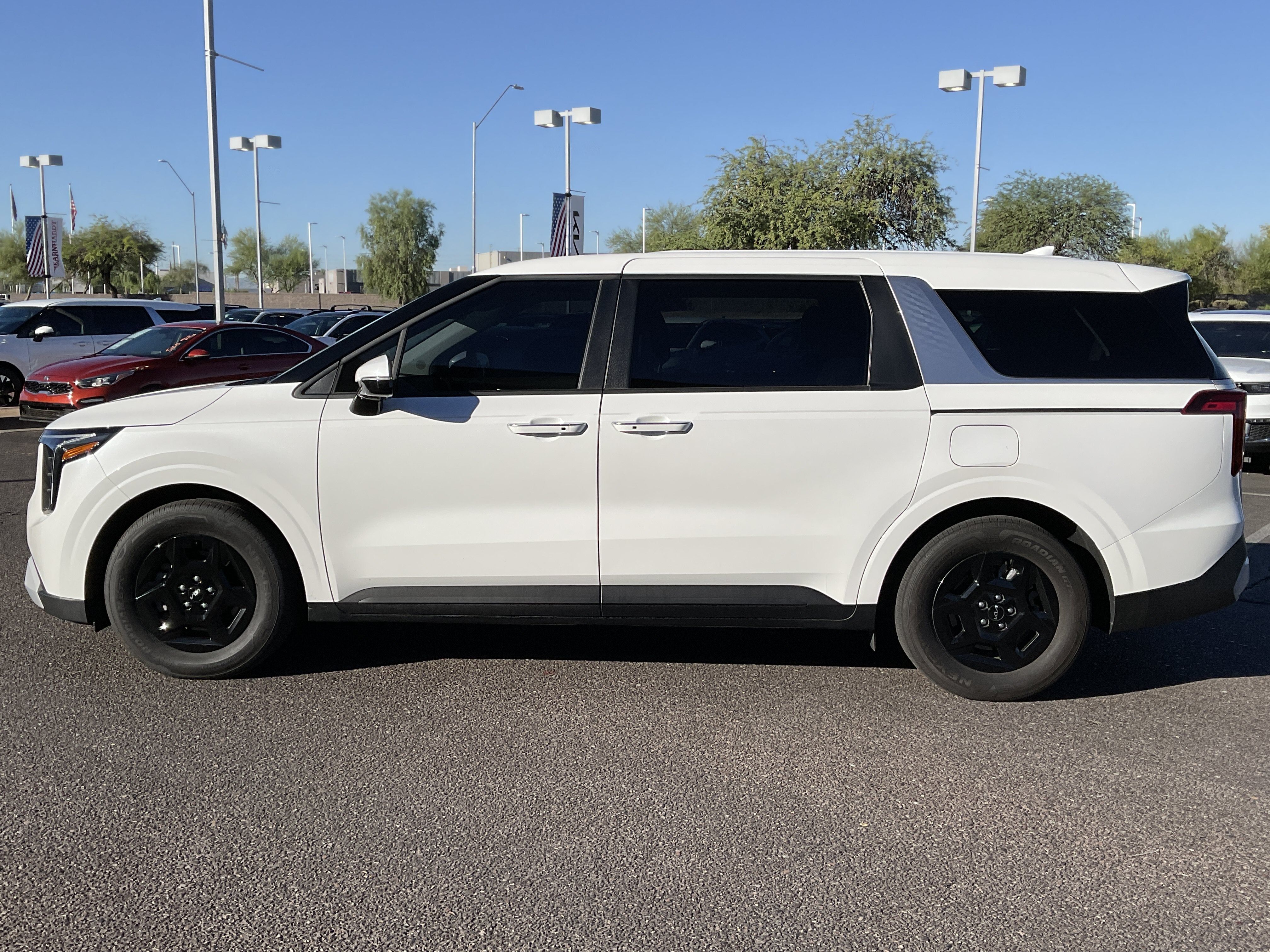 2026 Kia Carnival LX
