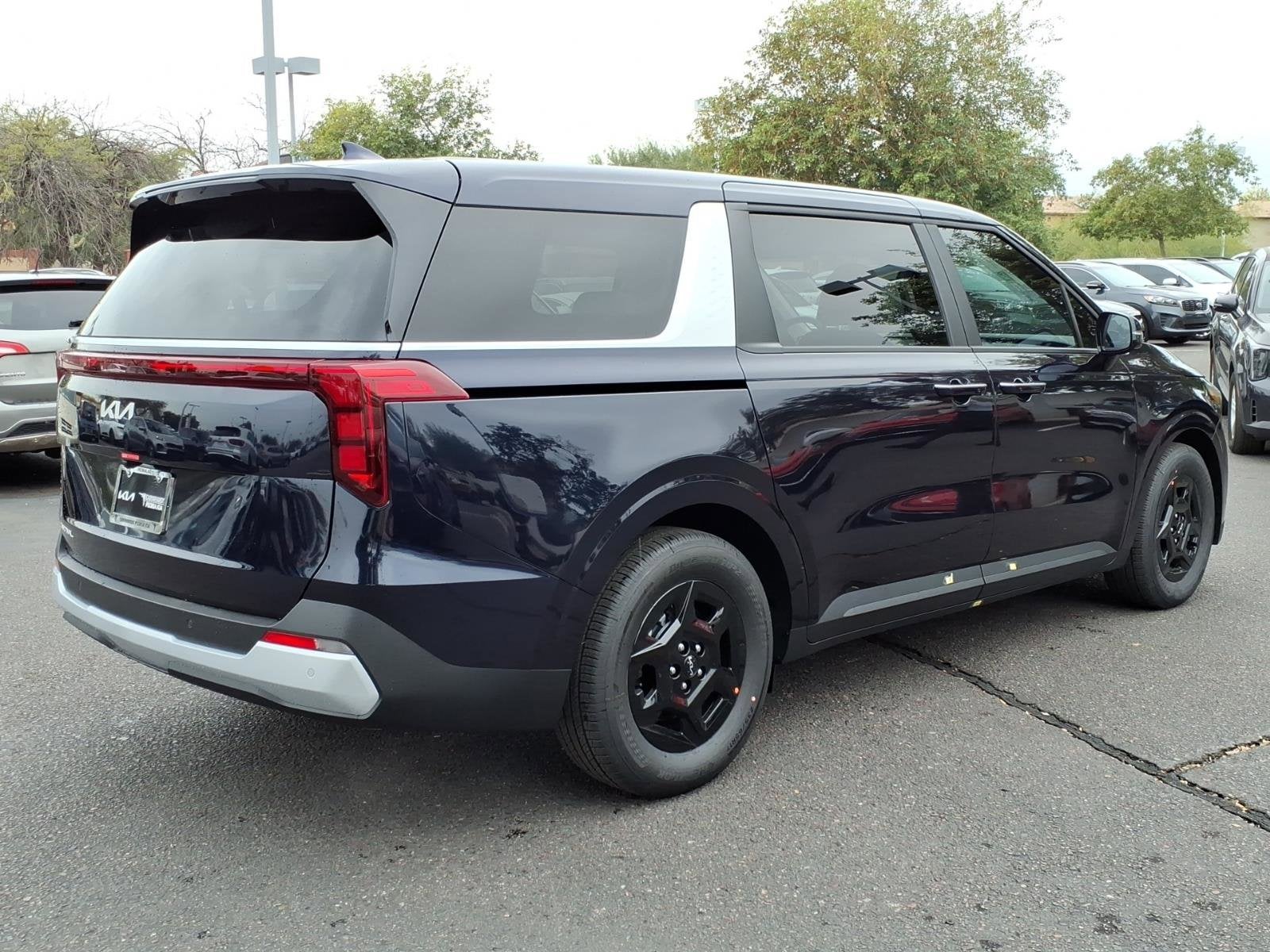 2026 Kia Carnival LXS