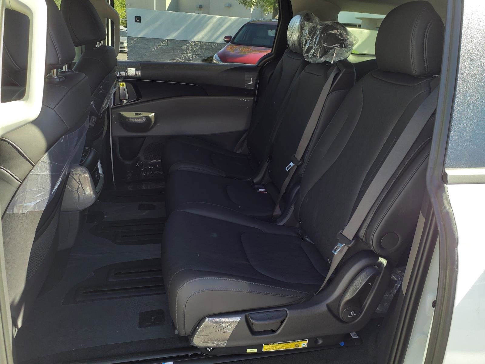 2026 Kia Carnival Hybrid LXS