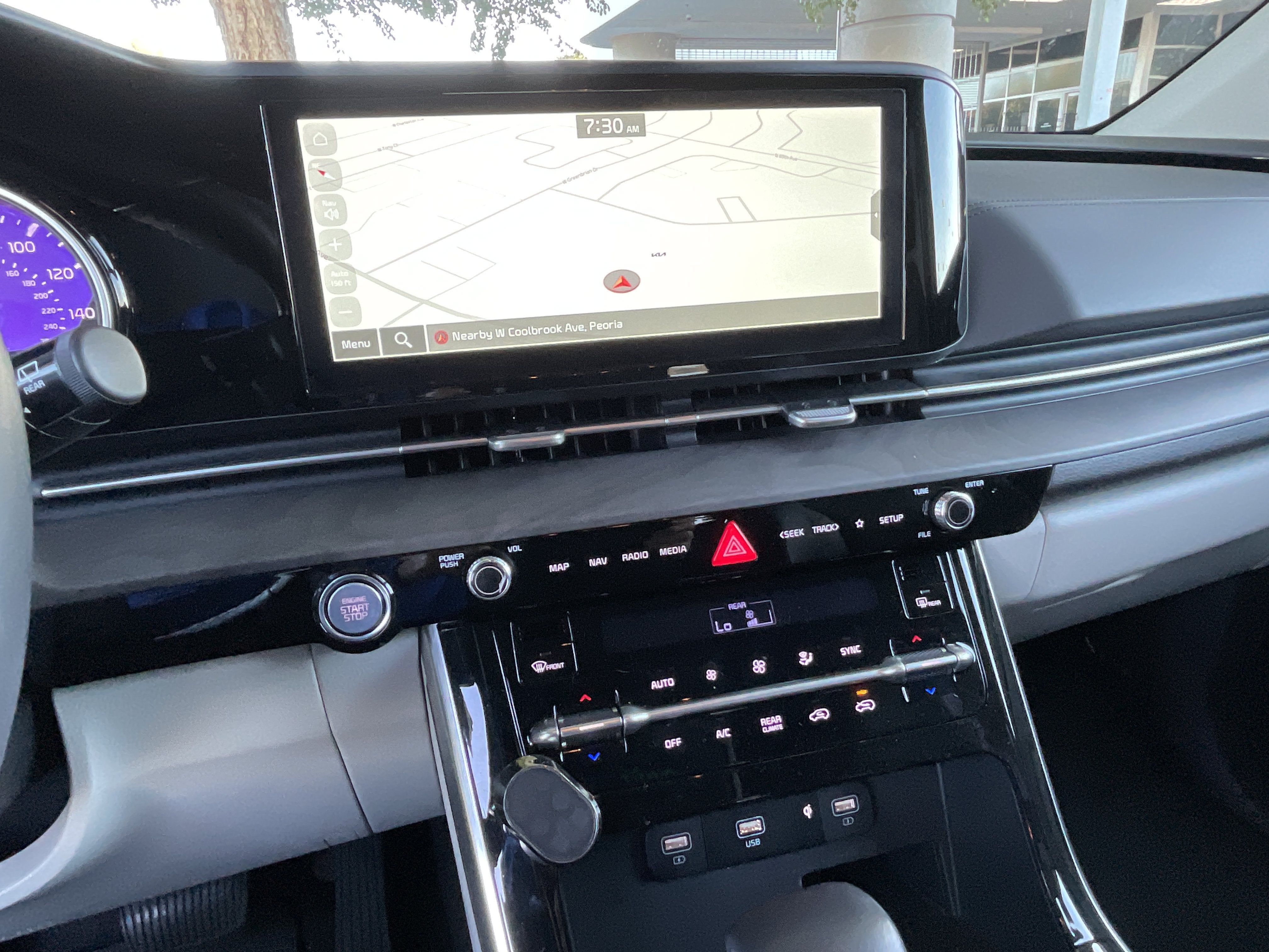2024 Kia Carnival EX