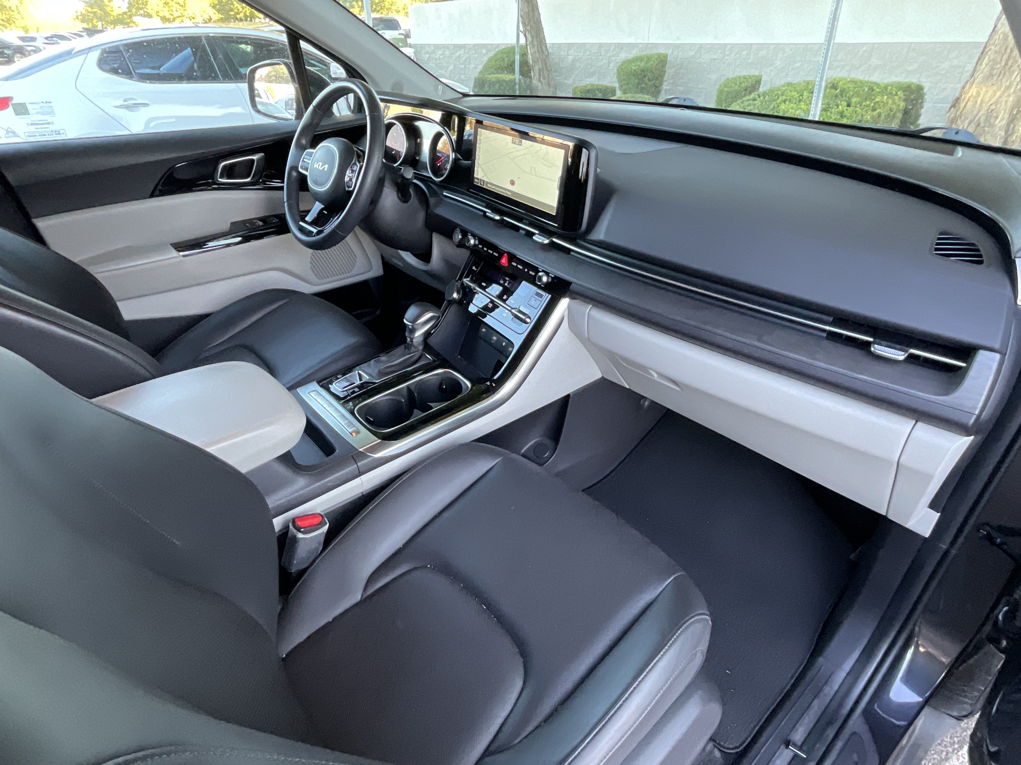 2024 Kia Carnival EX