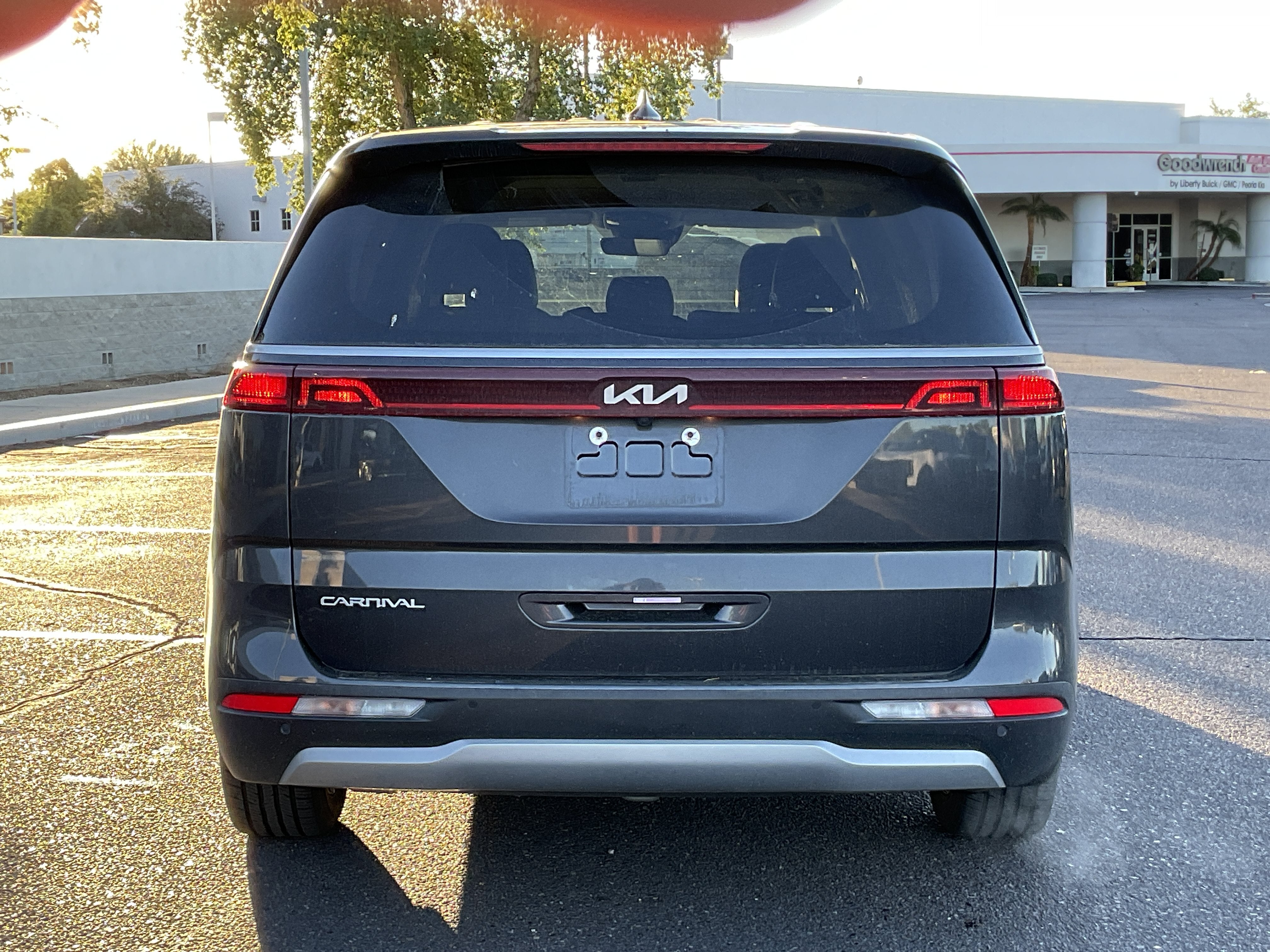 2024 Kia Carnival EX