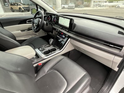 2023 Kia Carnival EX