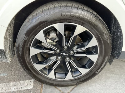 2023 Kia Carnival EX