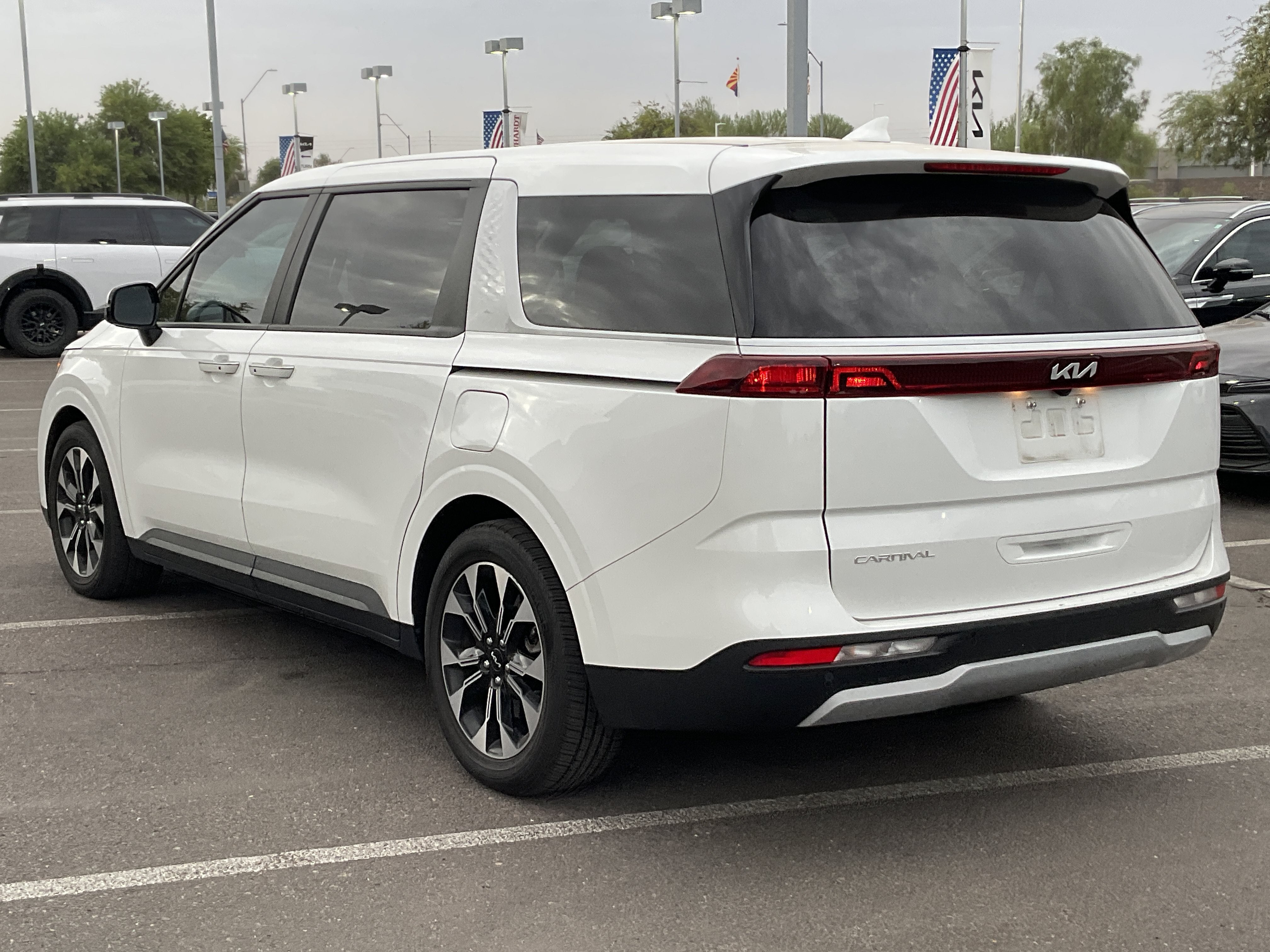 2023 Kia Carnival EX