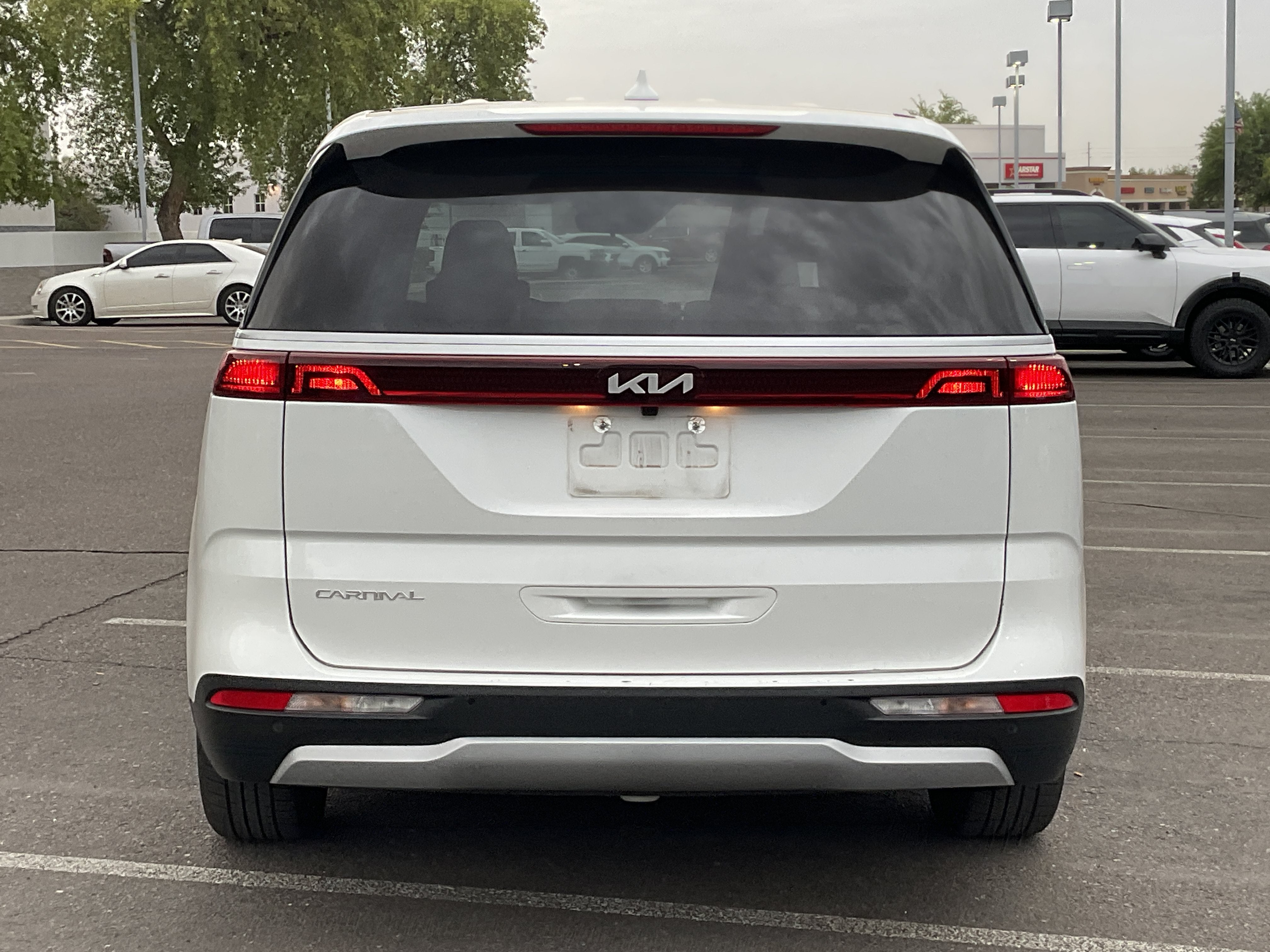 2023 Kia Carnival EX