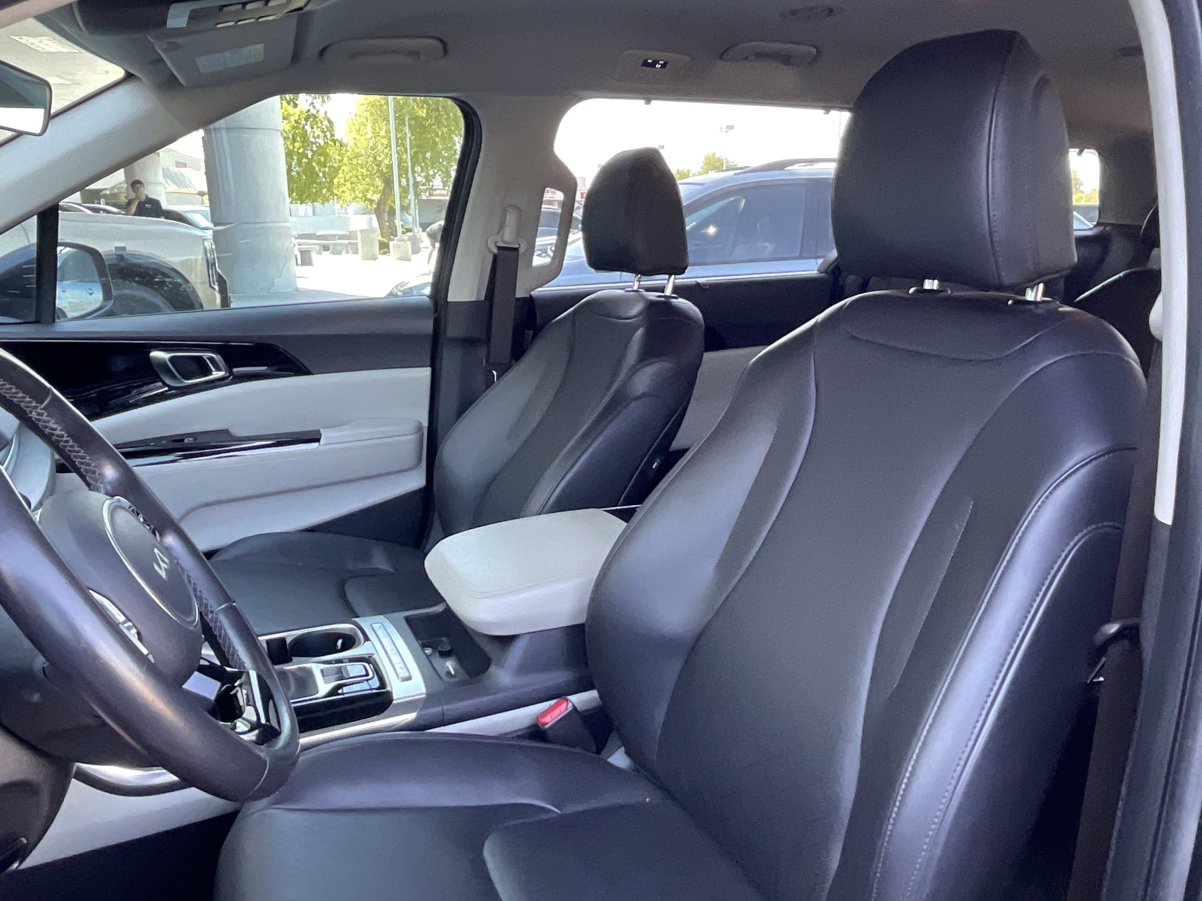2024 Kia Carnival EX* 1 OWNER