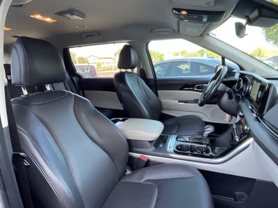 2024 Kia Carnival EX* 1 OWNER