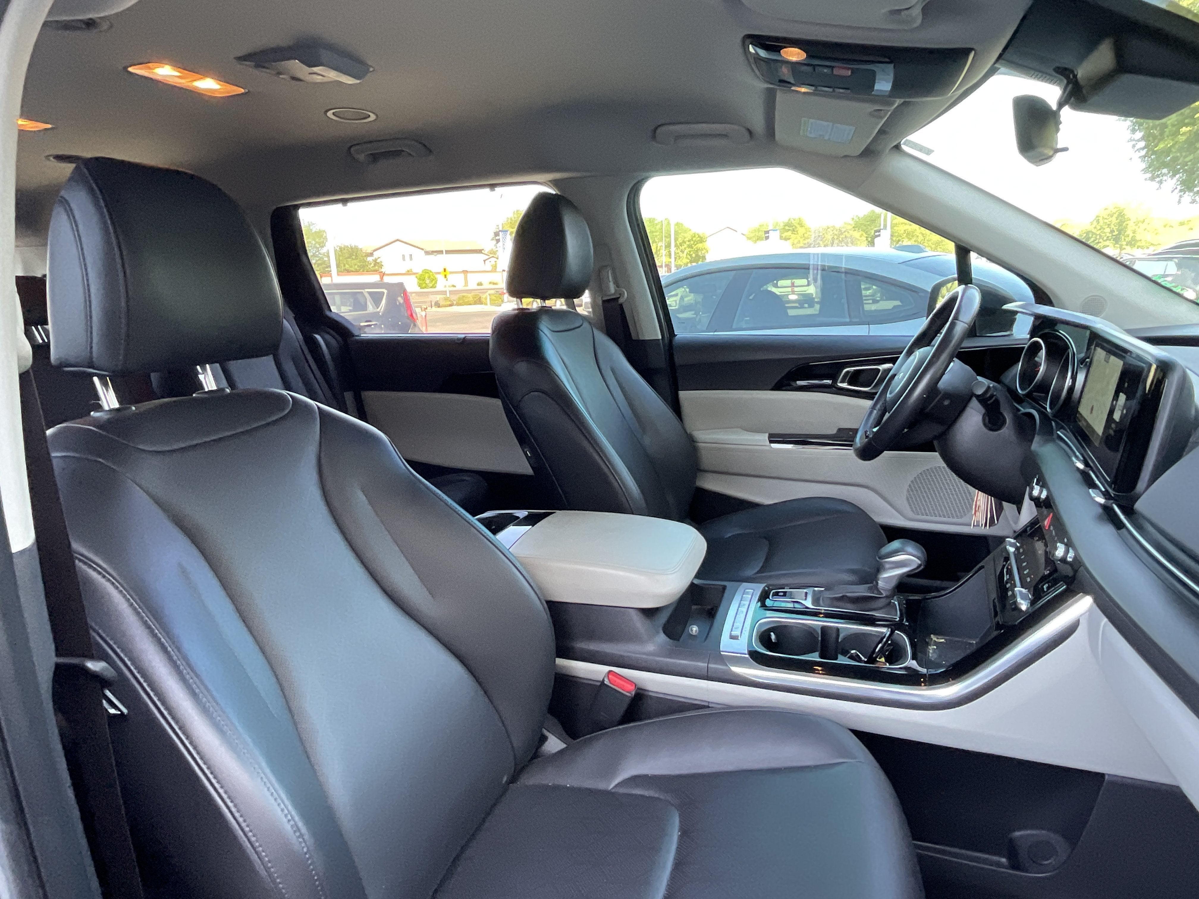 2024 Kia Carnival EX* 1 OWNER