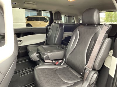 2024 Kia Carnival EX* 1 OWNER