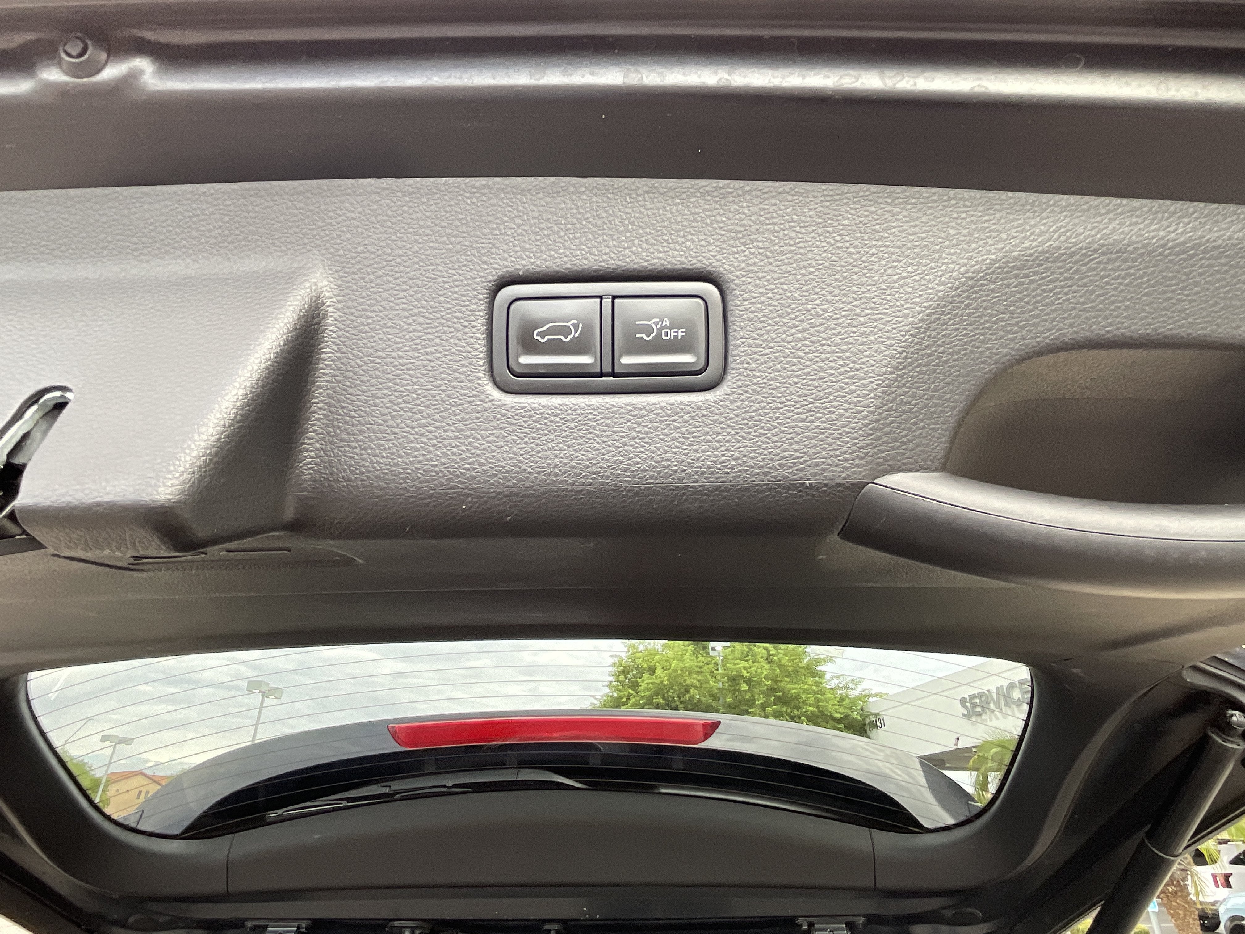 2024 Kia Carnival EX* 1 OWNER