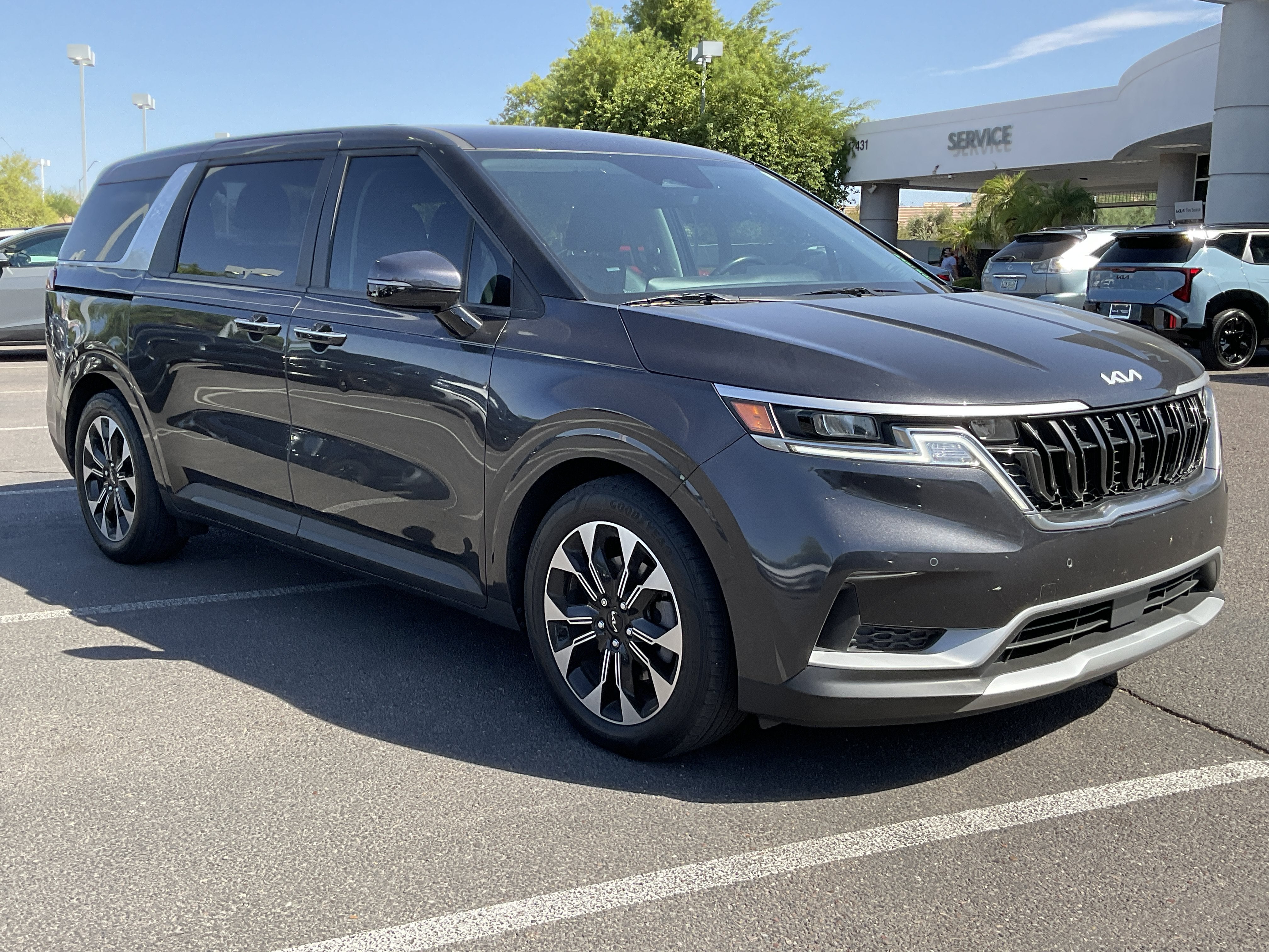 2024 Kia Carnival EX* 1 OWNER