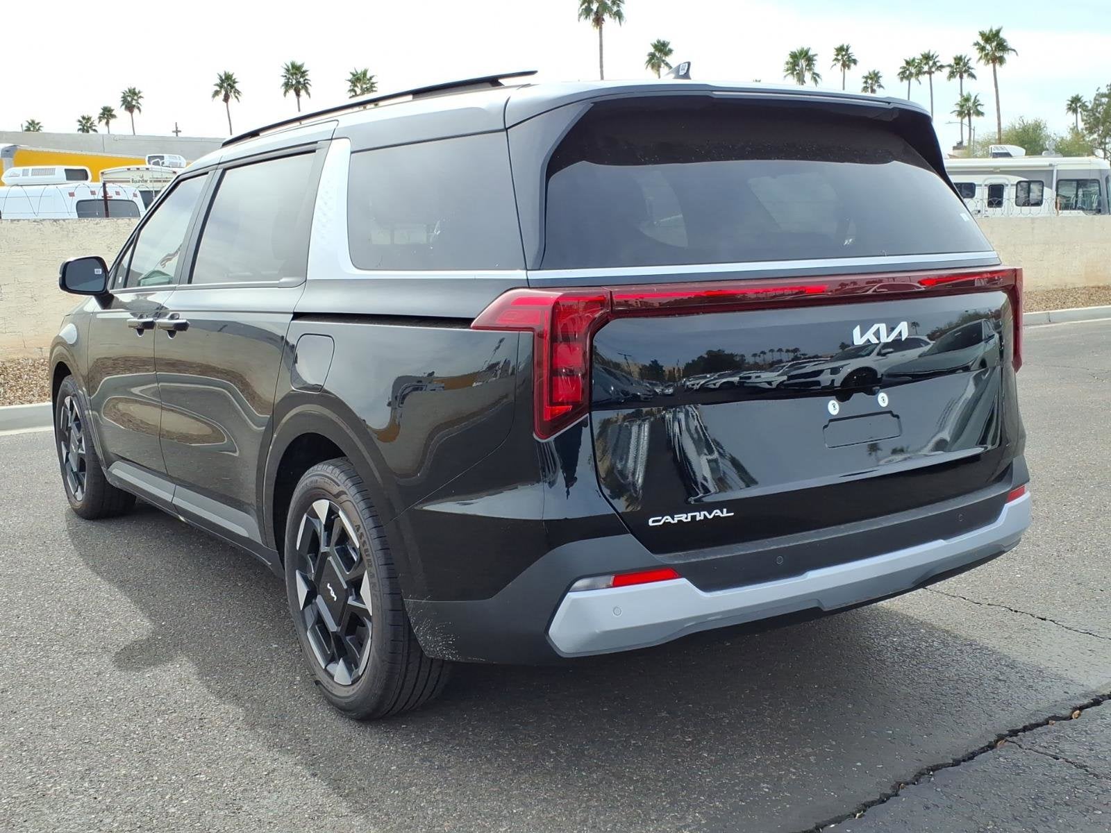 2026 Kia Carnival EX