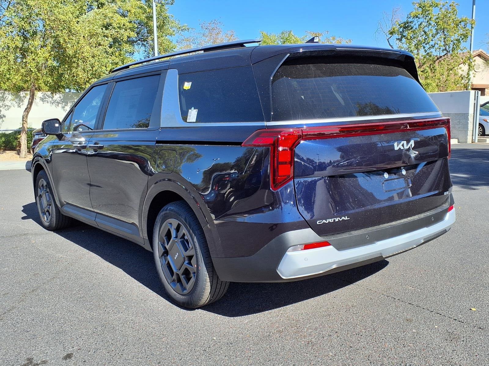 2026 Kia Carnival Hybrid EX